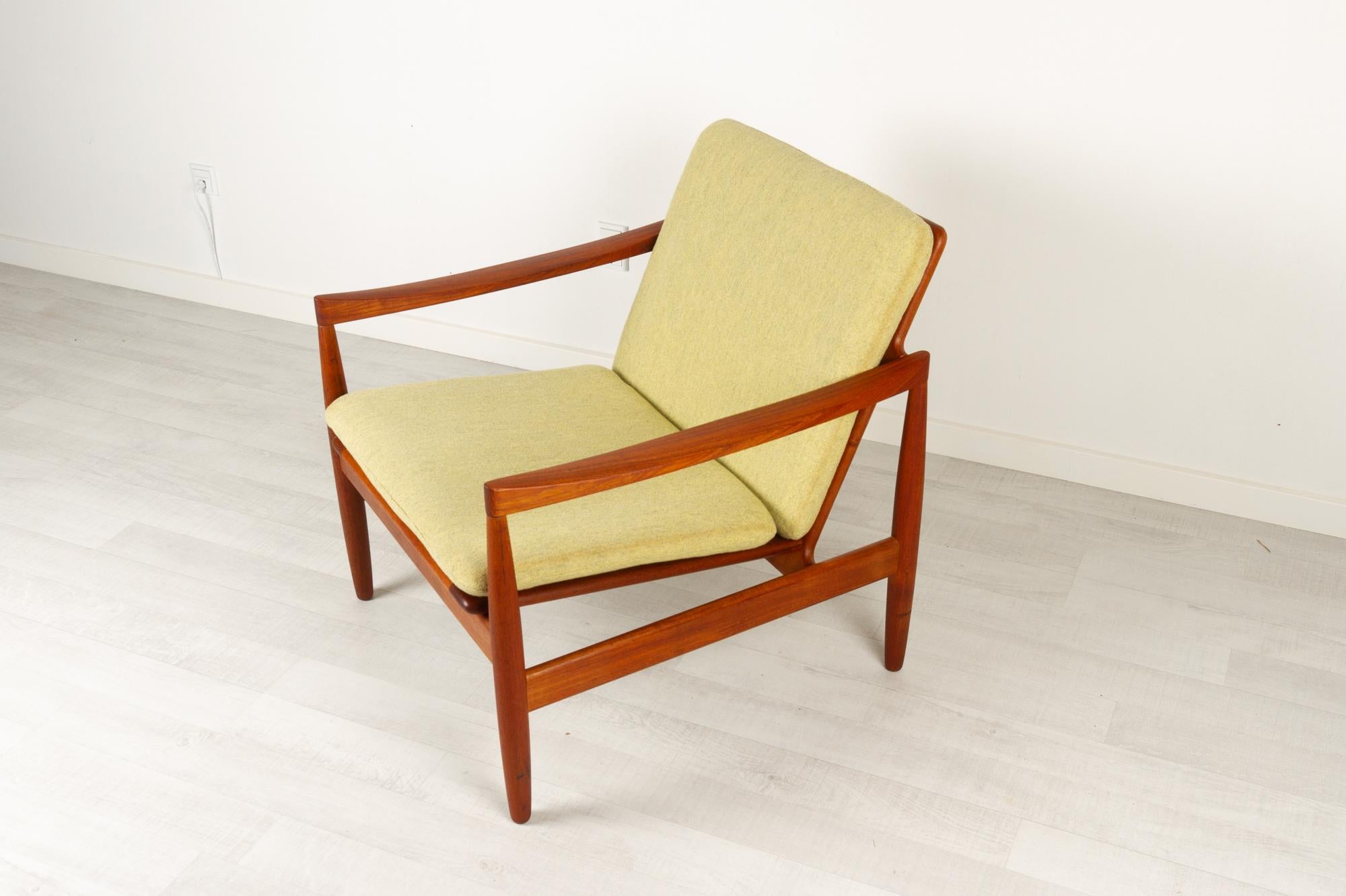 danish modern chairs vintage