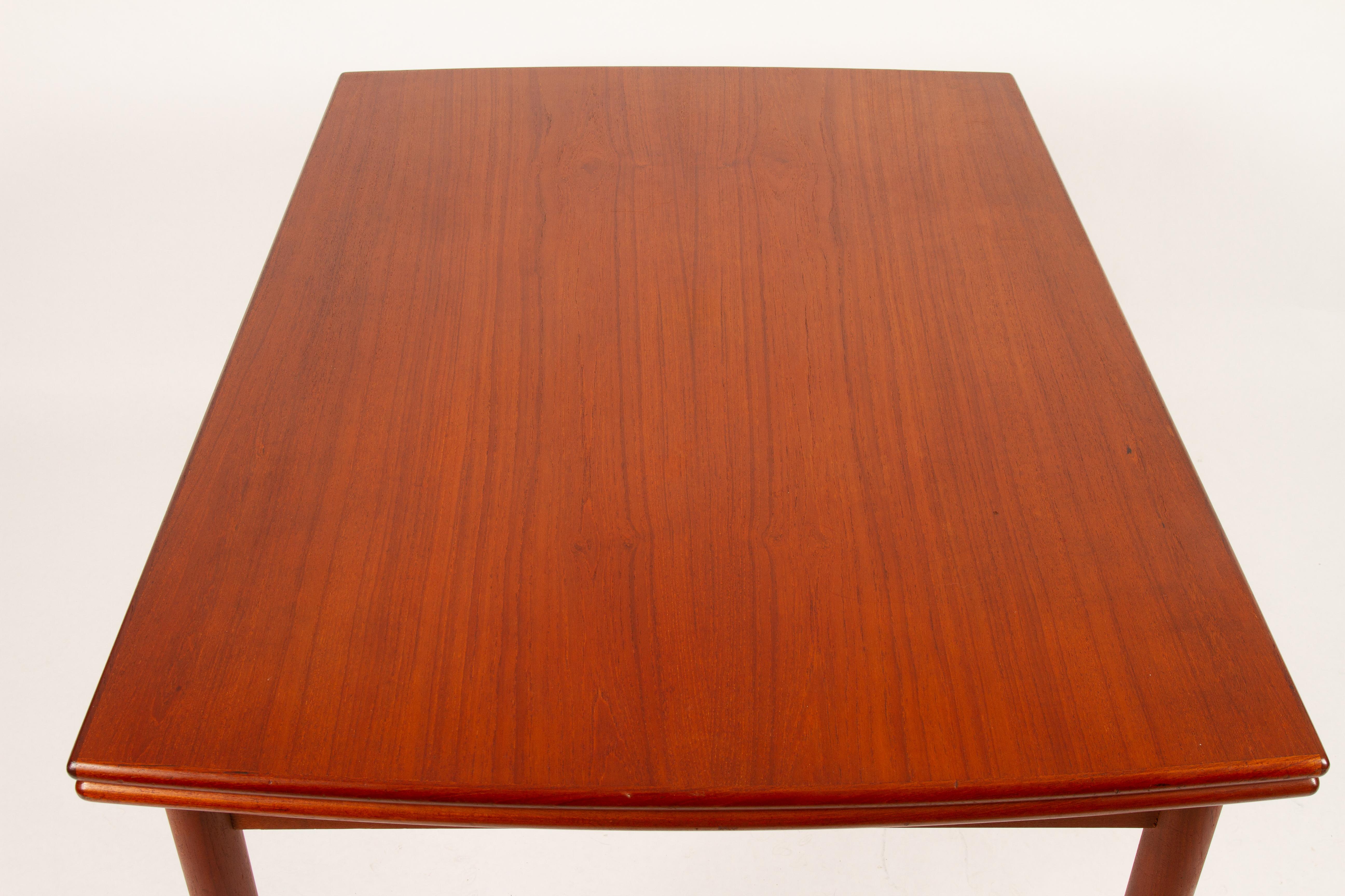Vintage Danish Teak Extendable Dining Table, 1960s In Good Condition In Asaa, DK