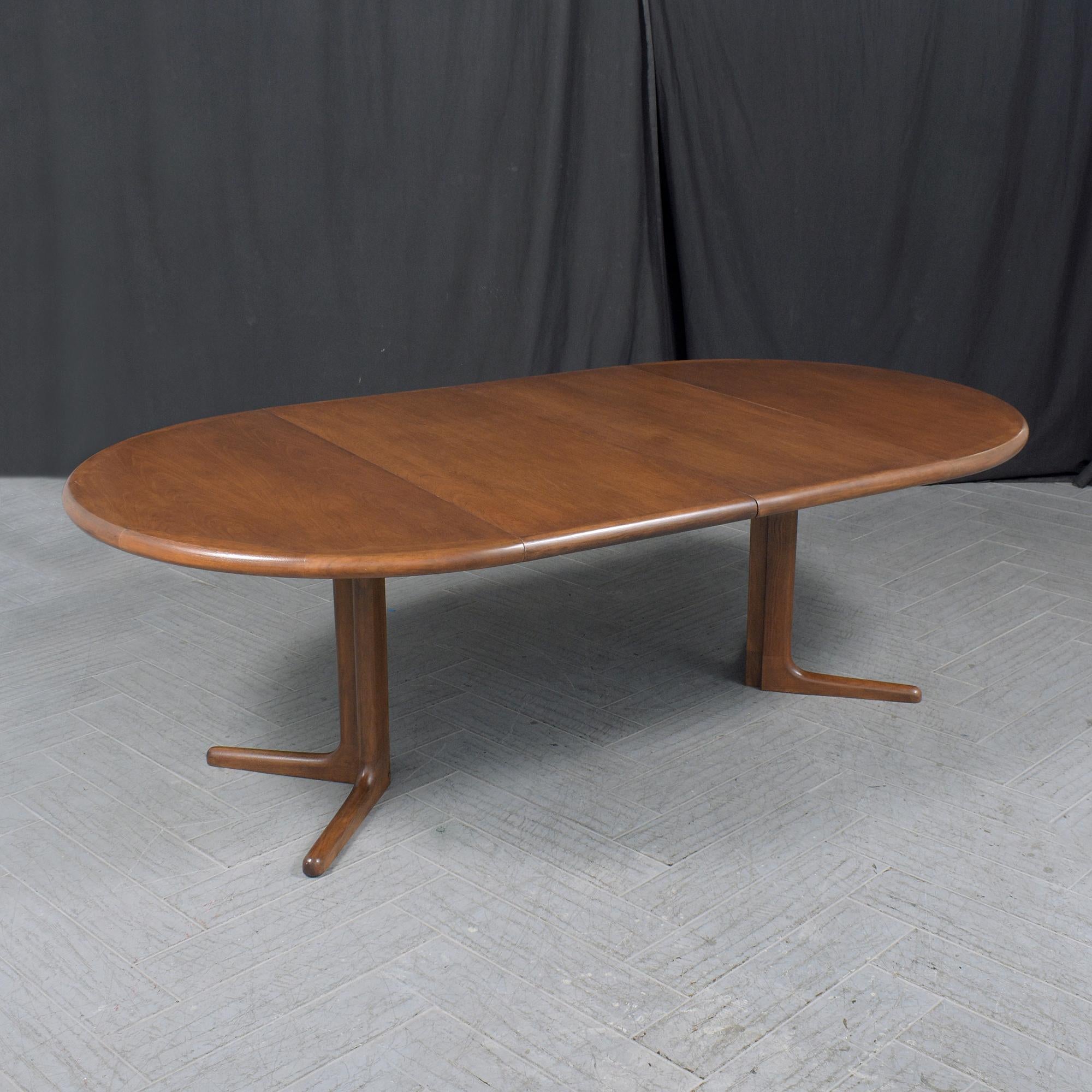 Vintage Danish Extendable Dining Table: Mid-Century Modern Elegance In Good Condition In Los Angeles, CA