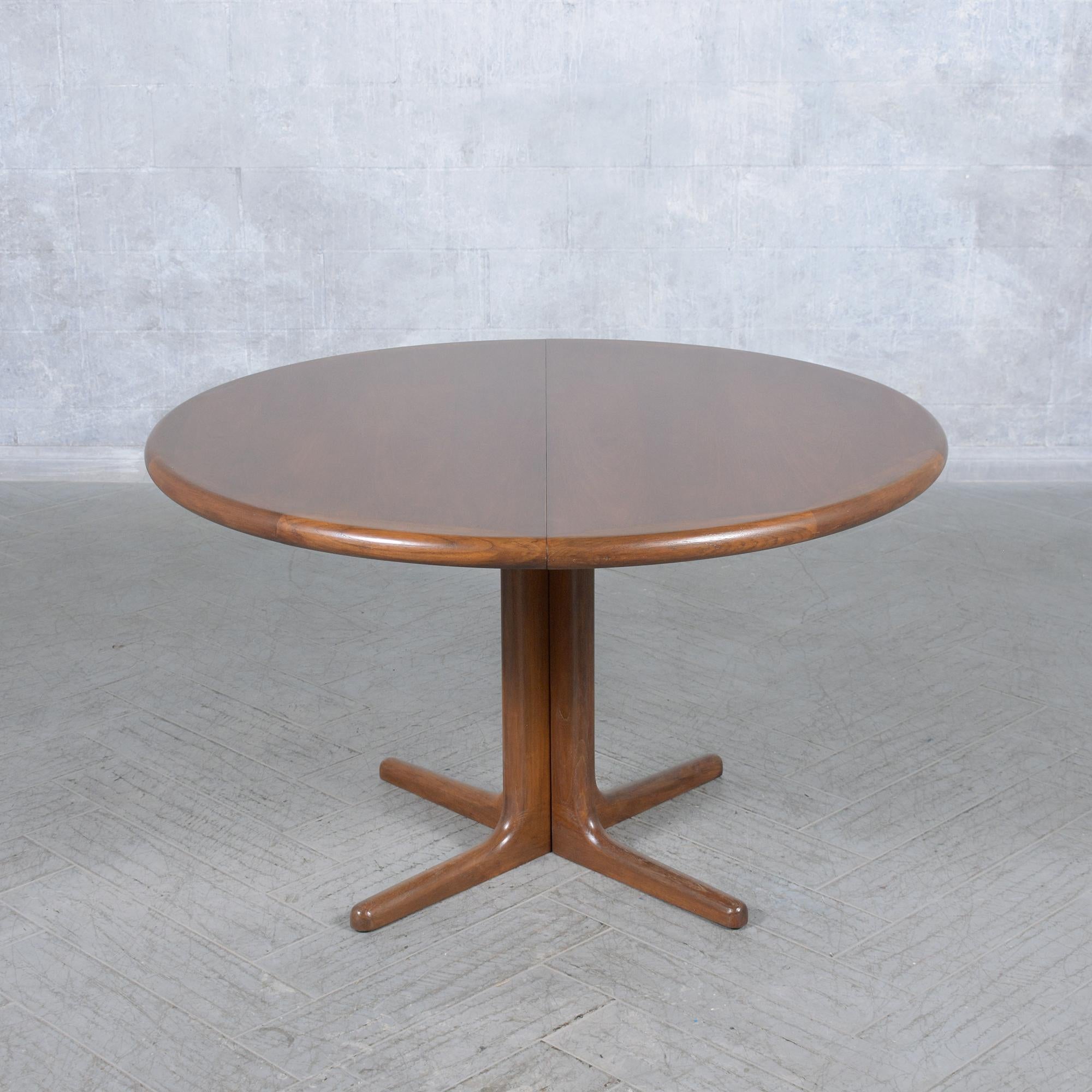 Vintage Danish Extendable Dining Table: Mid-Century Modern Elegance 3
