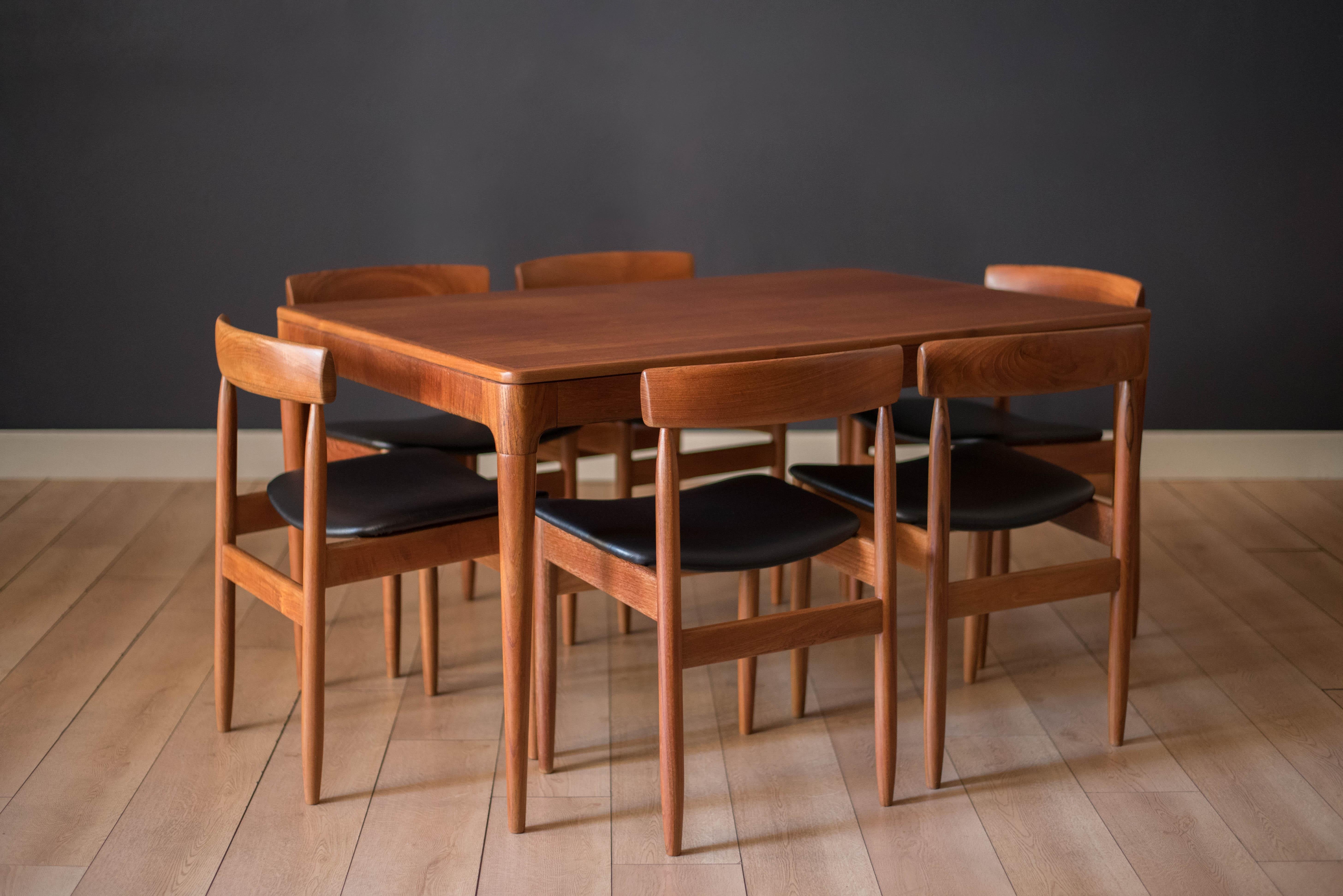 Mid-20th Century Vintage Danish Teak Extension Dining Table by Arne Hovmand-Olsen for Mogens Kold