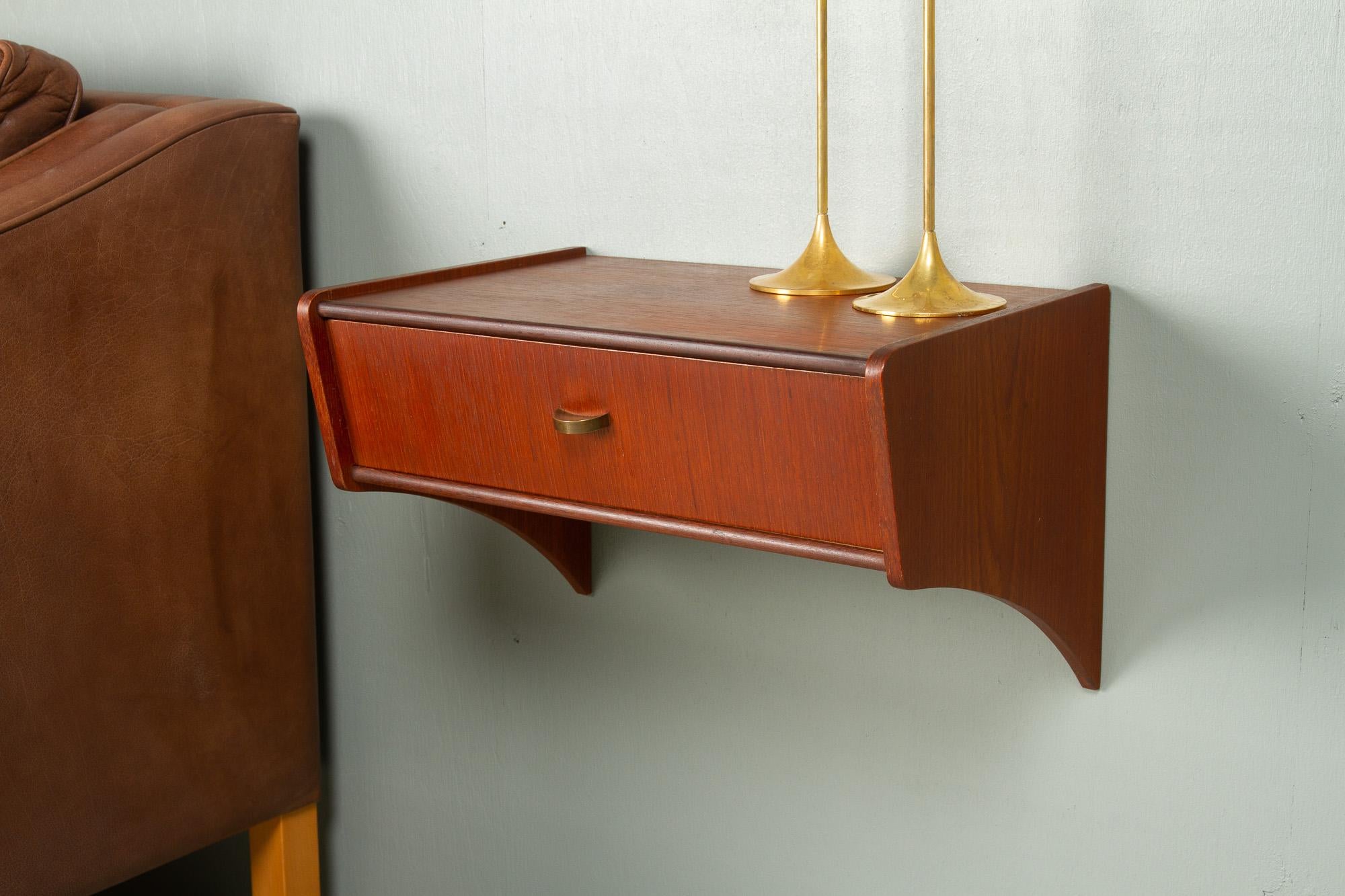 Vintage Danish Teak Floating Shelf, 1960s. For Sale 7