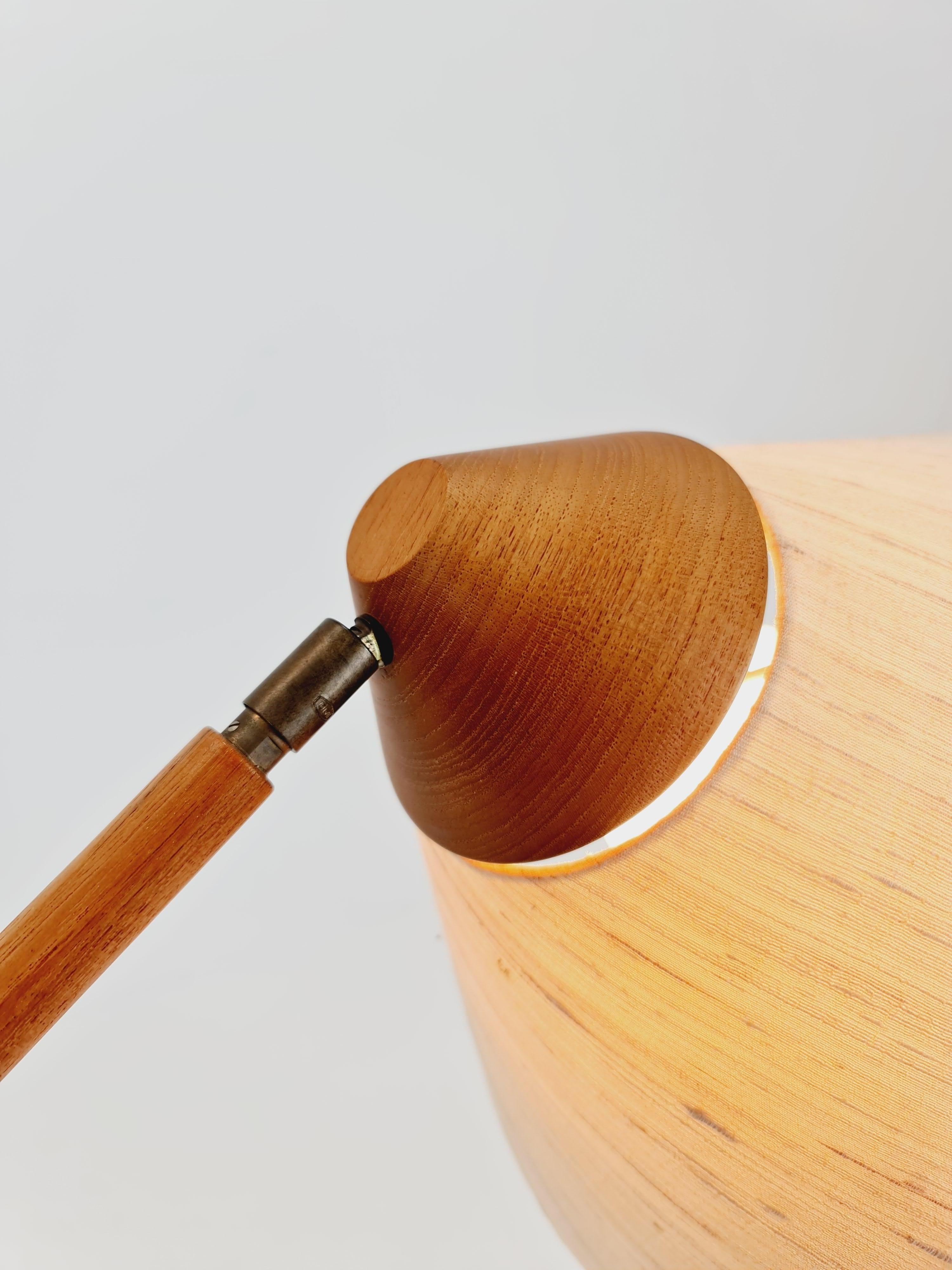 Vintage Dänische Stehlampe aus Teakholz von DOMUS  1970s 8