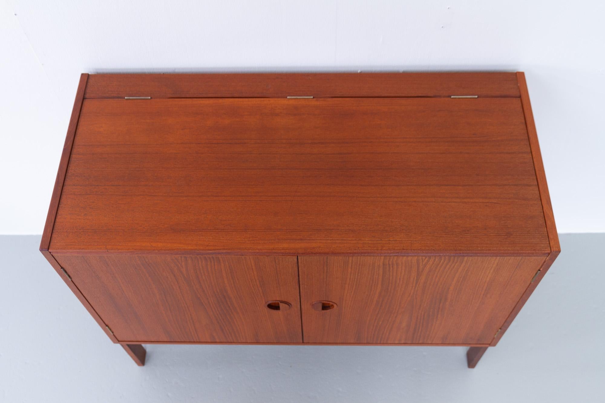 Vintage Danish Teak Hifi Cabinet by HG Furniture, 1960s 12
