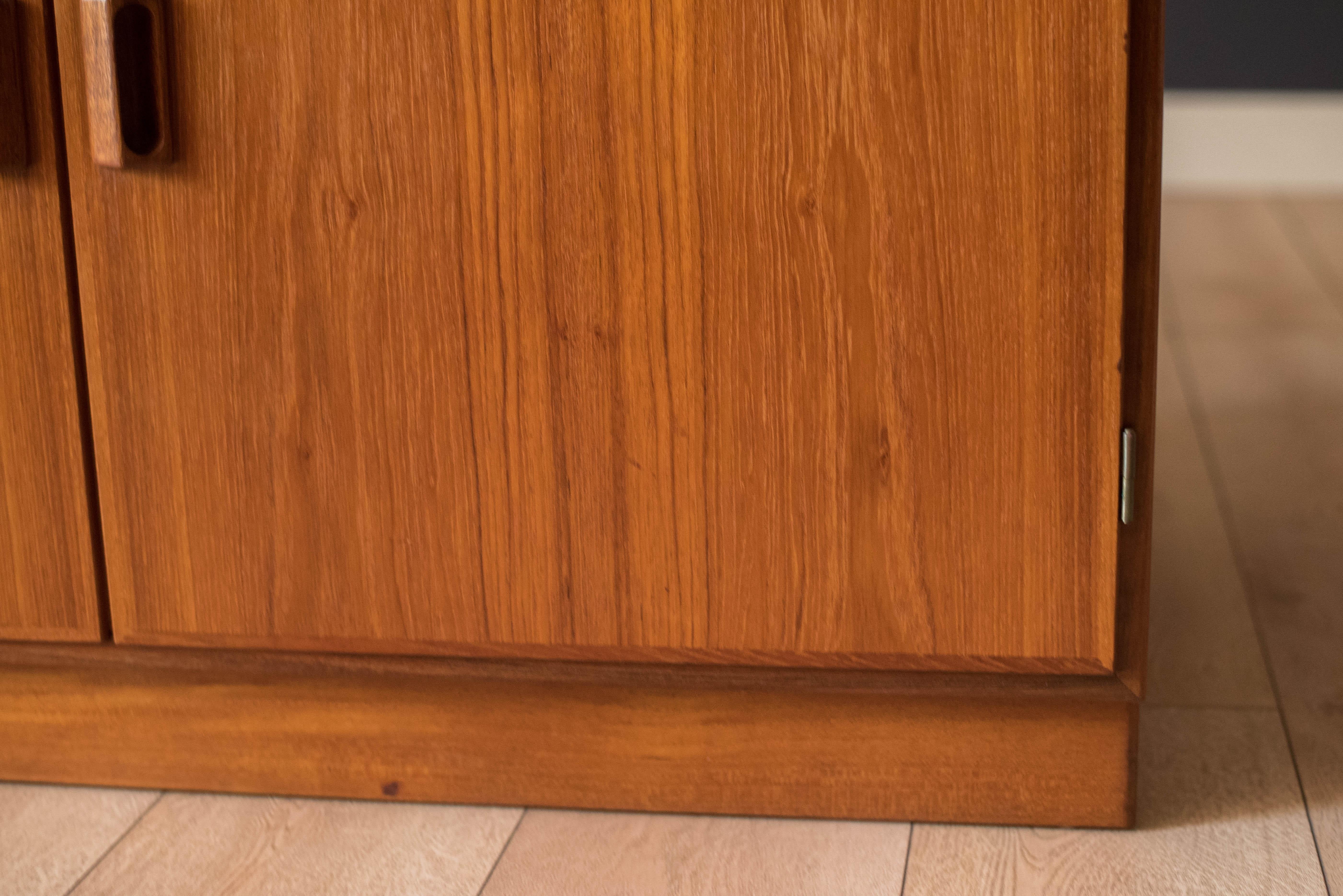 Vintage Danish Teak Locking Storage Cabinet Credenza by Børge Mogensen For Sale 10