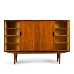 Buffet haut danois vintage en teck:: années 1960