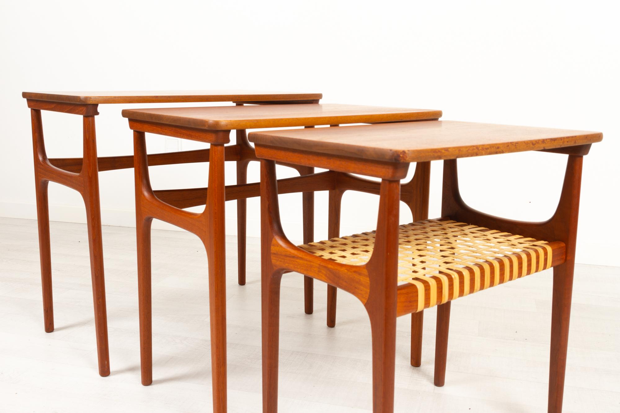 Mid-Century Modern Vintage Danish Teak Nesting Tables by Erling Torvits for Heltborg Møbler 1950s For Sale