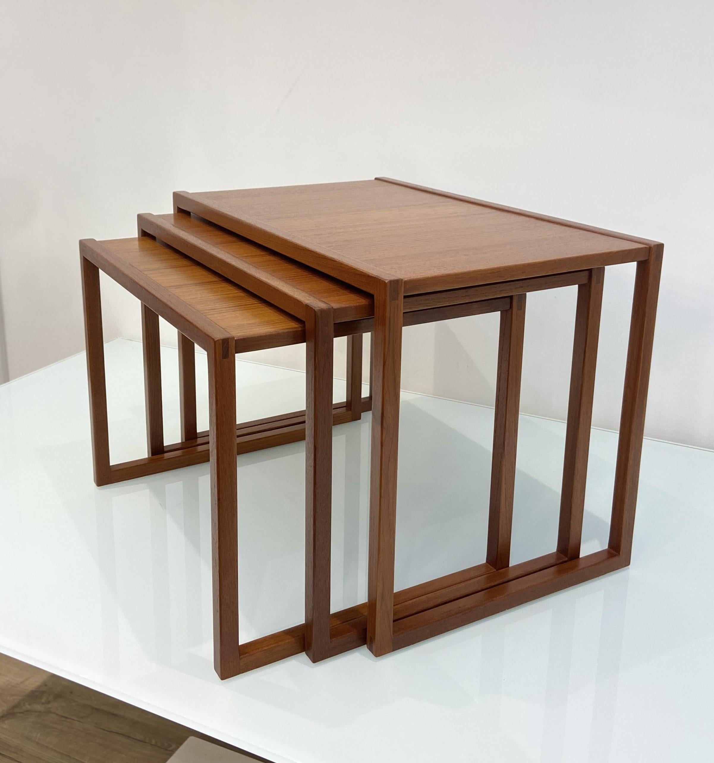 Vintage Danish Teak Nesting Tables By Kai Kristiansen For Vildbjerg Mobelfabrik For Sale 4