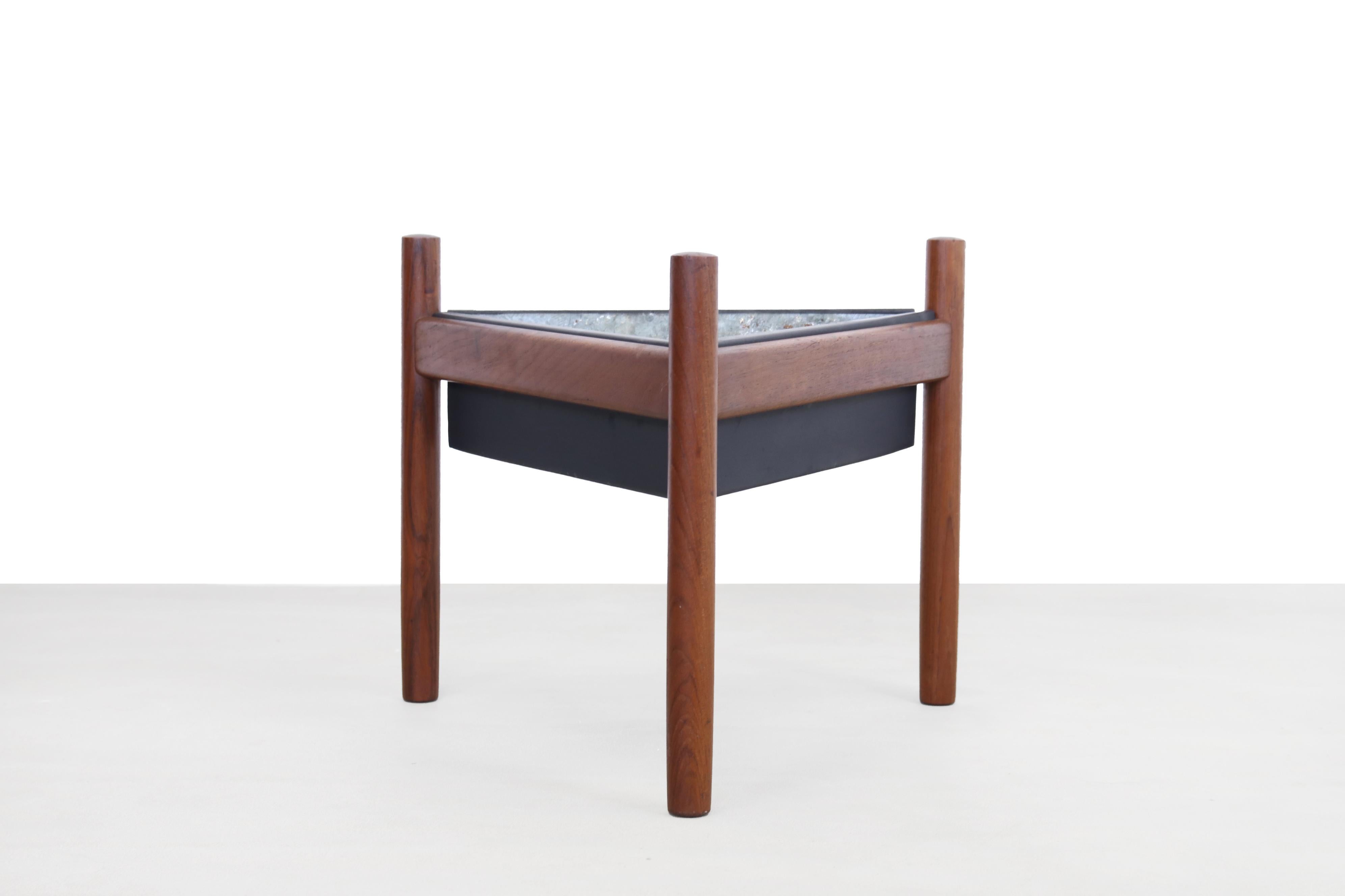 Vintage Danish Teak Planter for Spøttrup In Good Condition In Amsterdam, Noord Holland