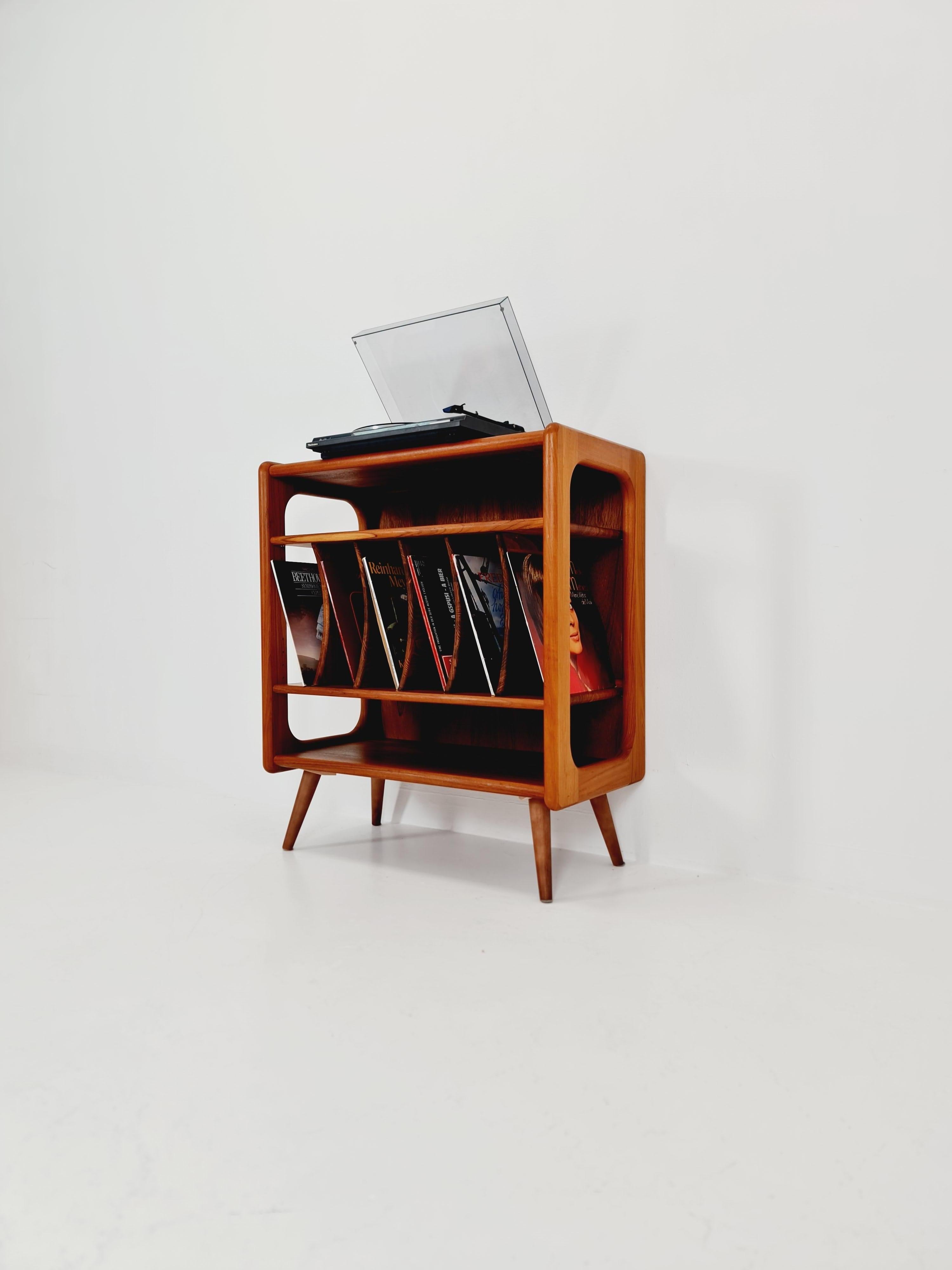 Vintage Danish teak record cabinet sideboard By Salin Möbler , 1960s

Dimensions: 
41 D x 81 W x 94 H cm

It is in great condition, however, as with all vintage items some minor wear marks should be expected.

Please inquiry for prices to your