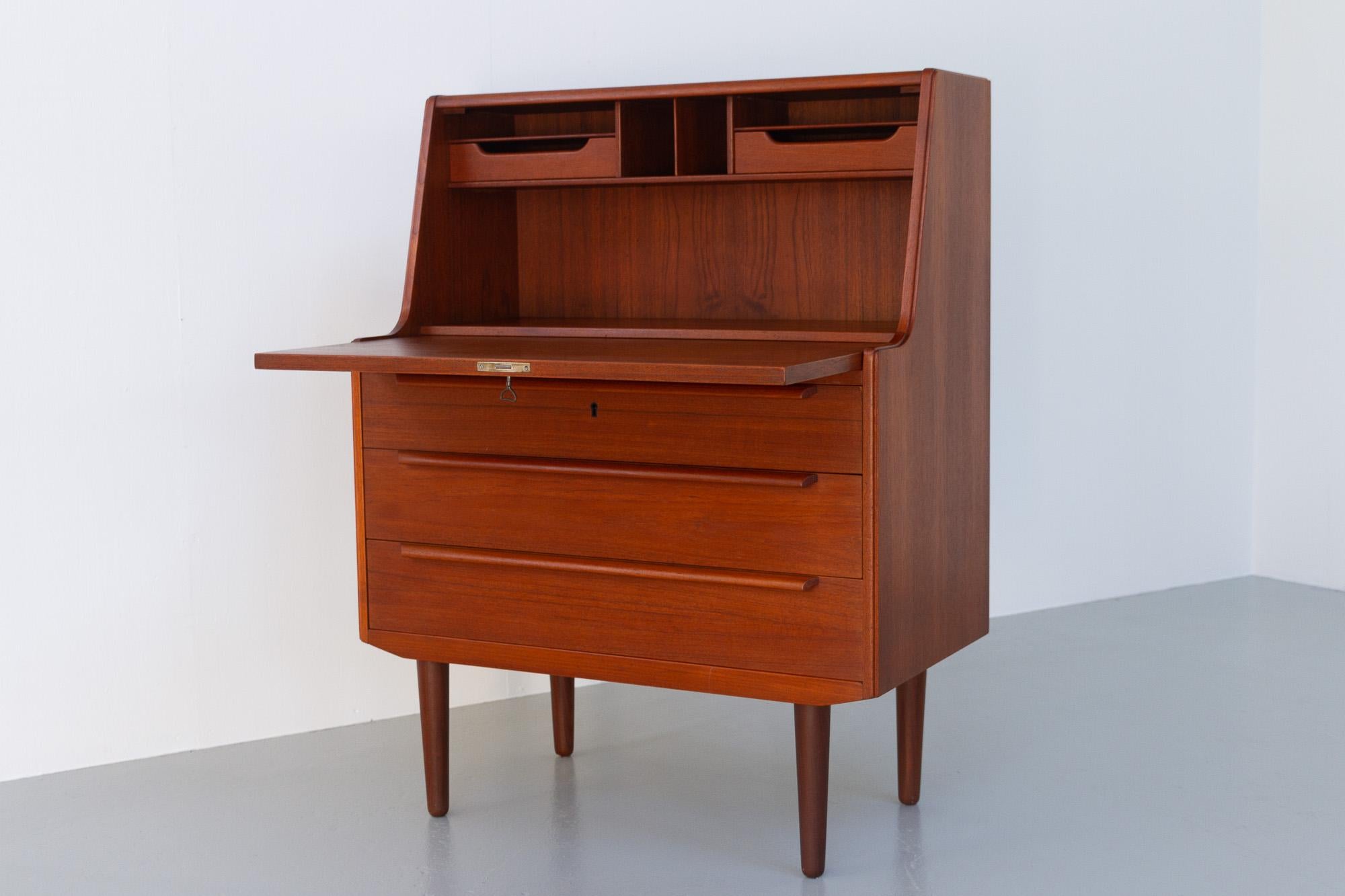 Vintage Danish Teak Secretary Desk by Sigfred Omann for Ølholm, 1960s 14