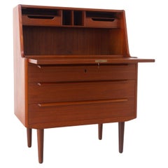 Bureau secrétaire vintage en teck danois par Sigfred Omann pour Ølholm, 1960s.