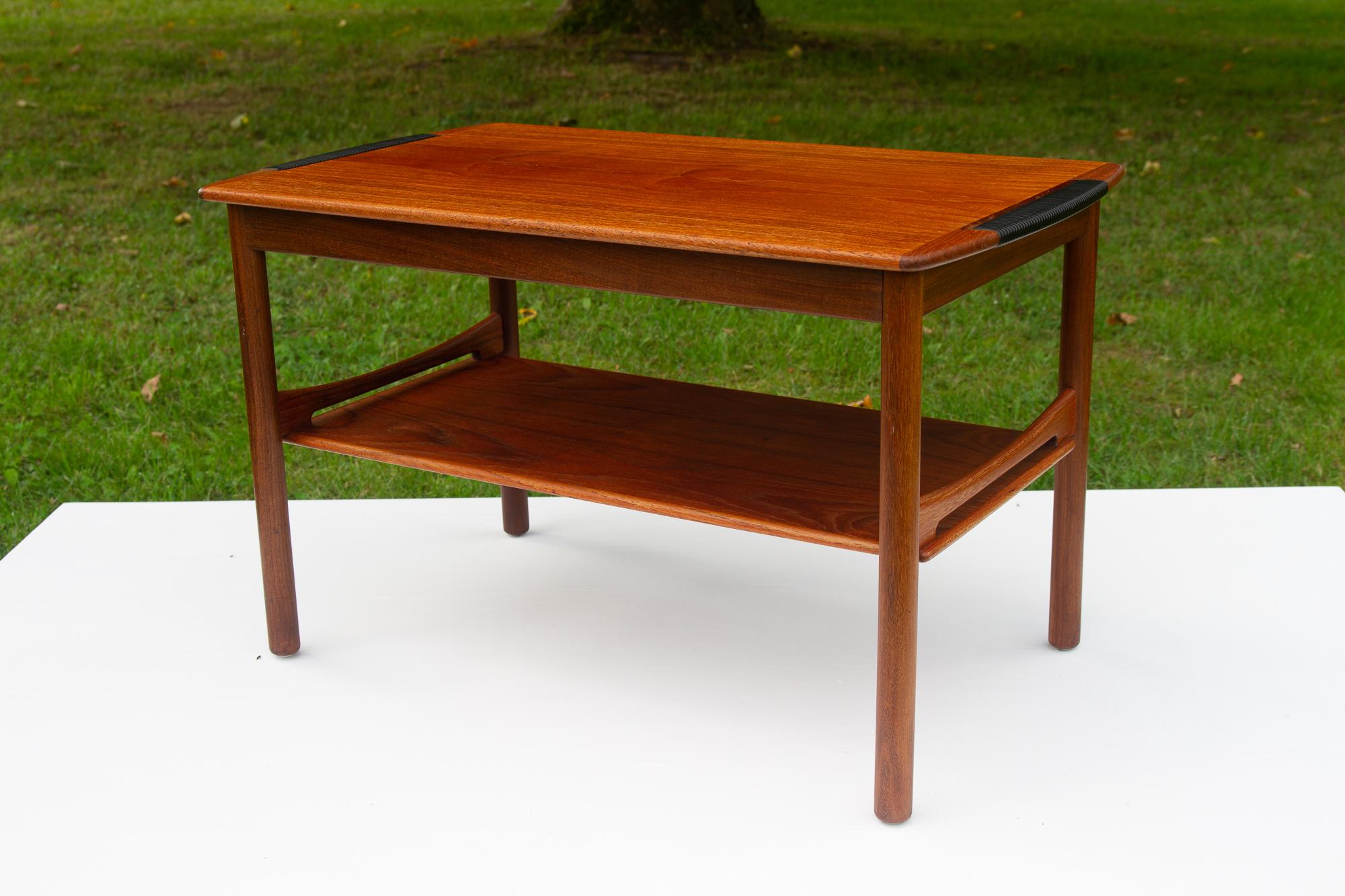 Vintage Danish Teak Side Table, 1960s For Sale 10