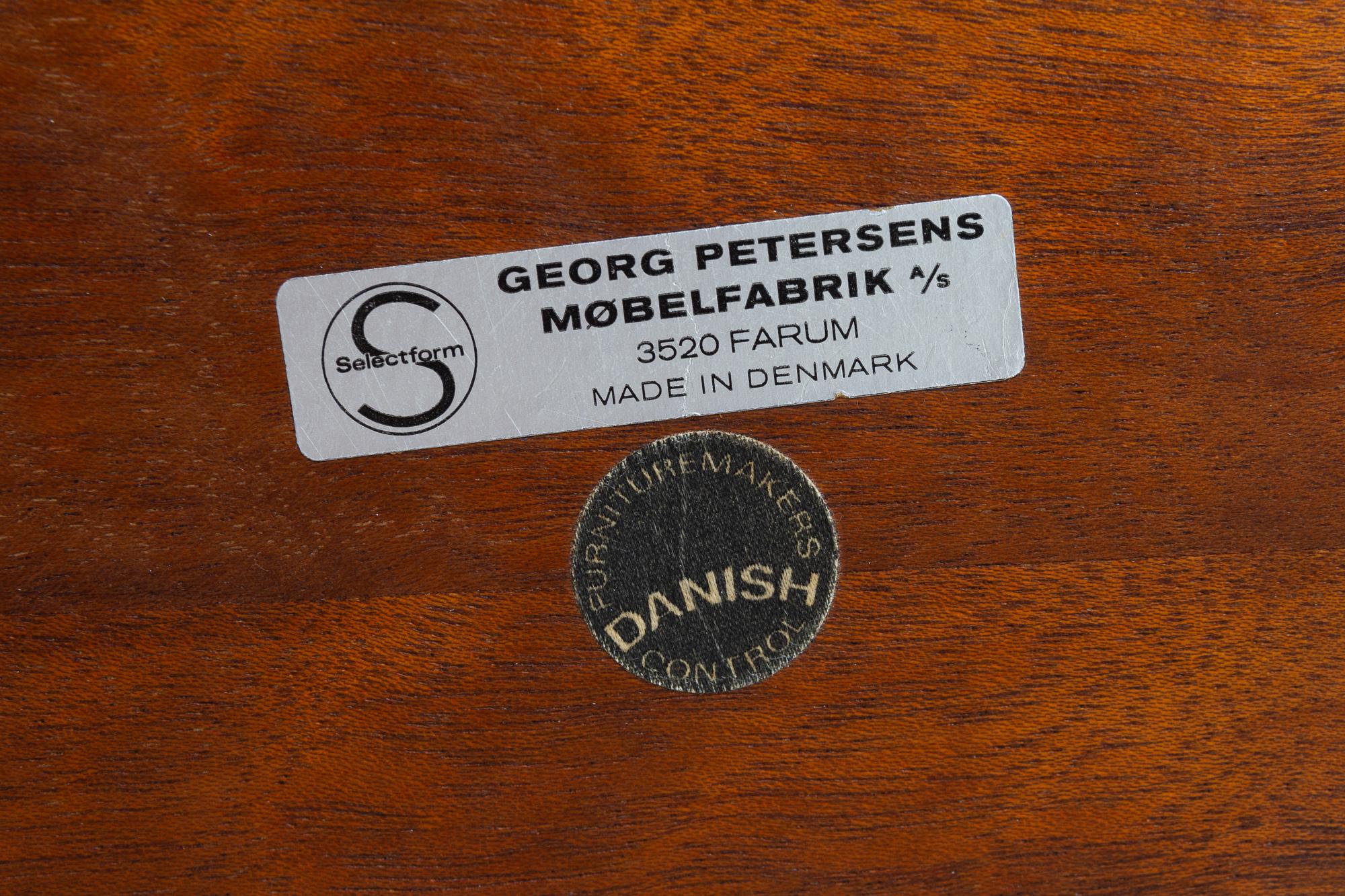 Dänischer Vintage-Beistelltisch aus Teakholz von Georg Petersen, 1960er Jahre. im Angebot 12