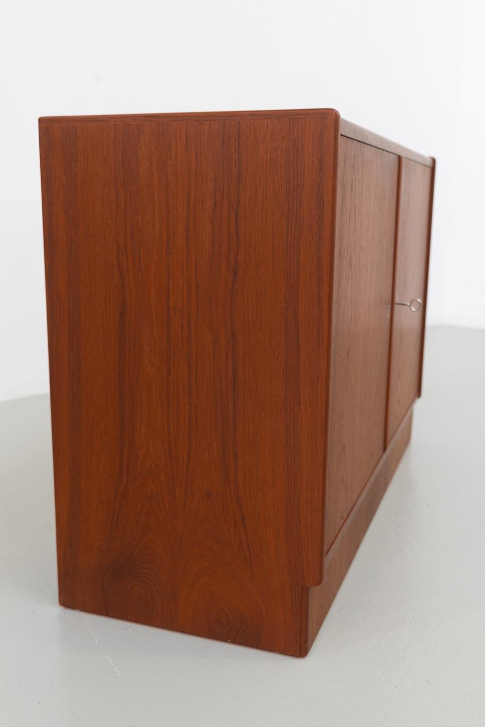 Enfilade danois vintage en teck, années 1960. 1