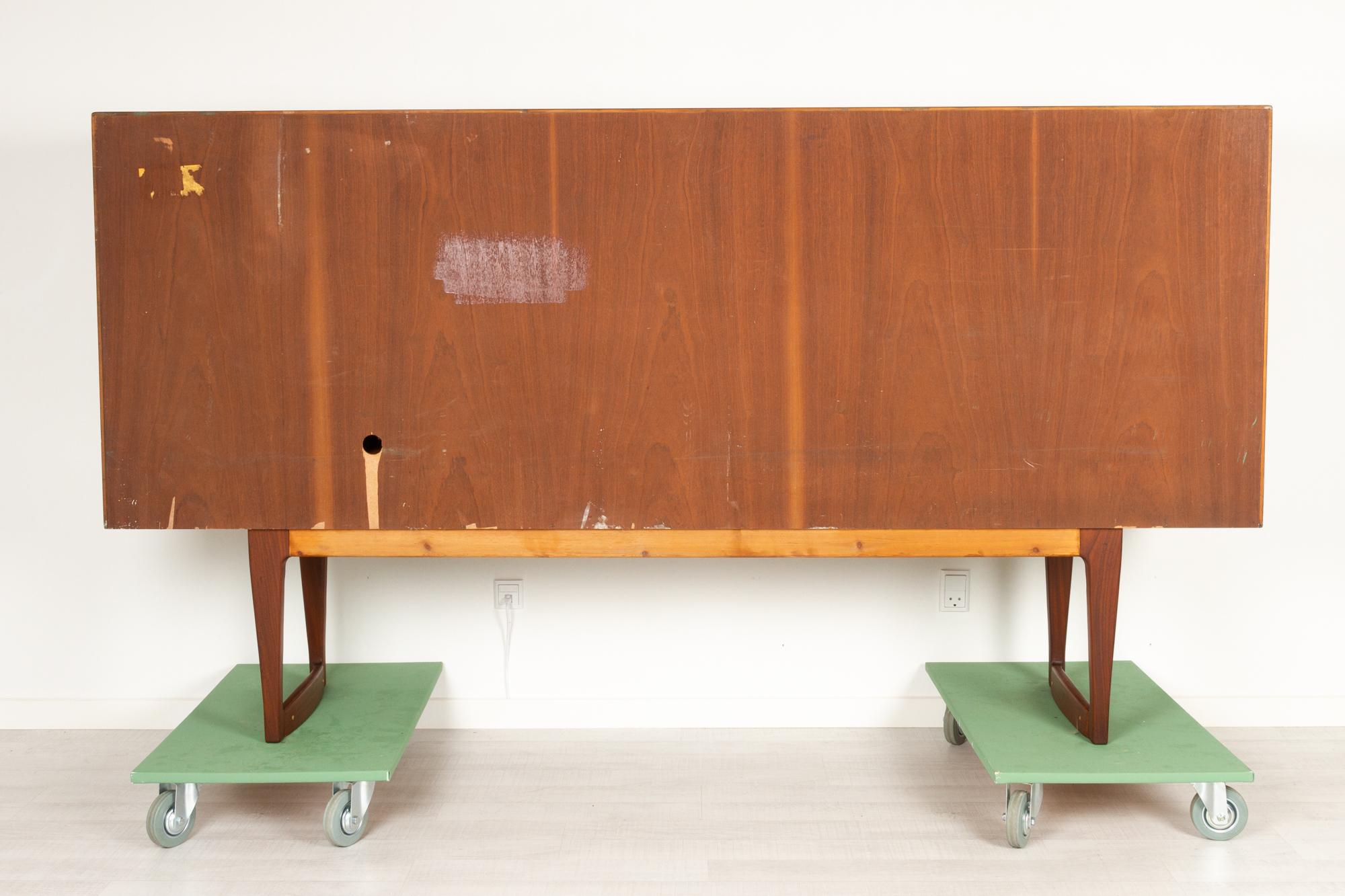 Vintage Danish Teak Sideboard by Sofus Jørgensen, 1960s 12