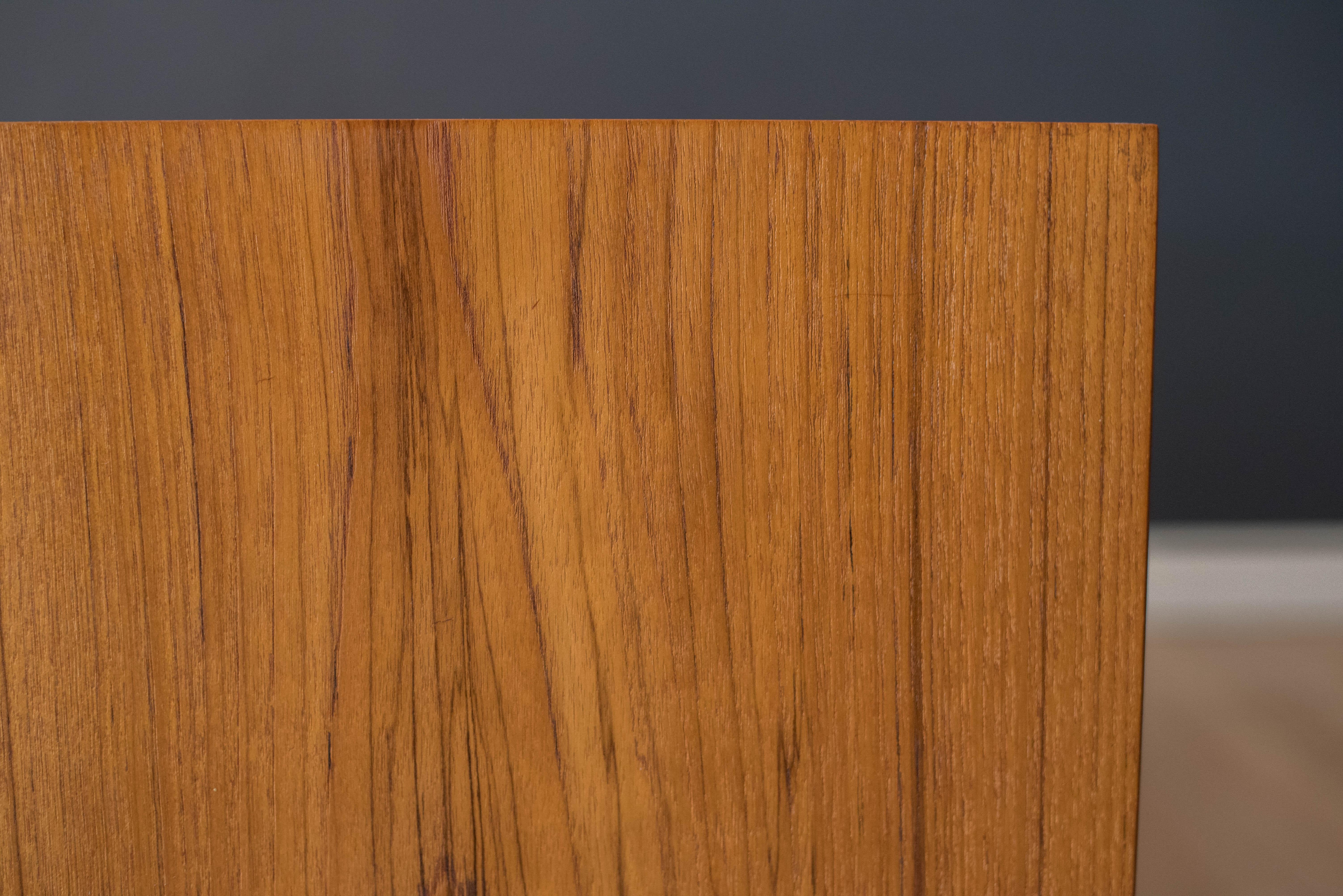 Comò danese d'epoca a sei cassetti in teak di Arne Wahl Iversen in vendita 4