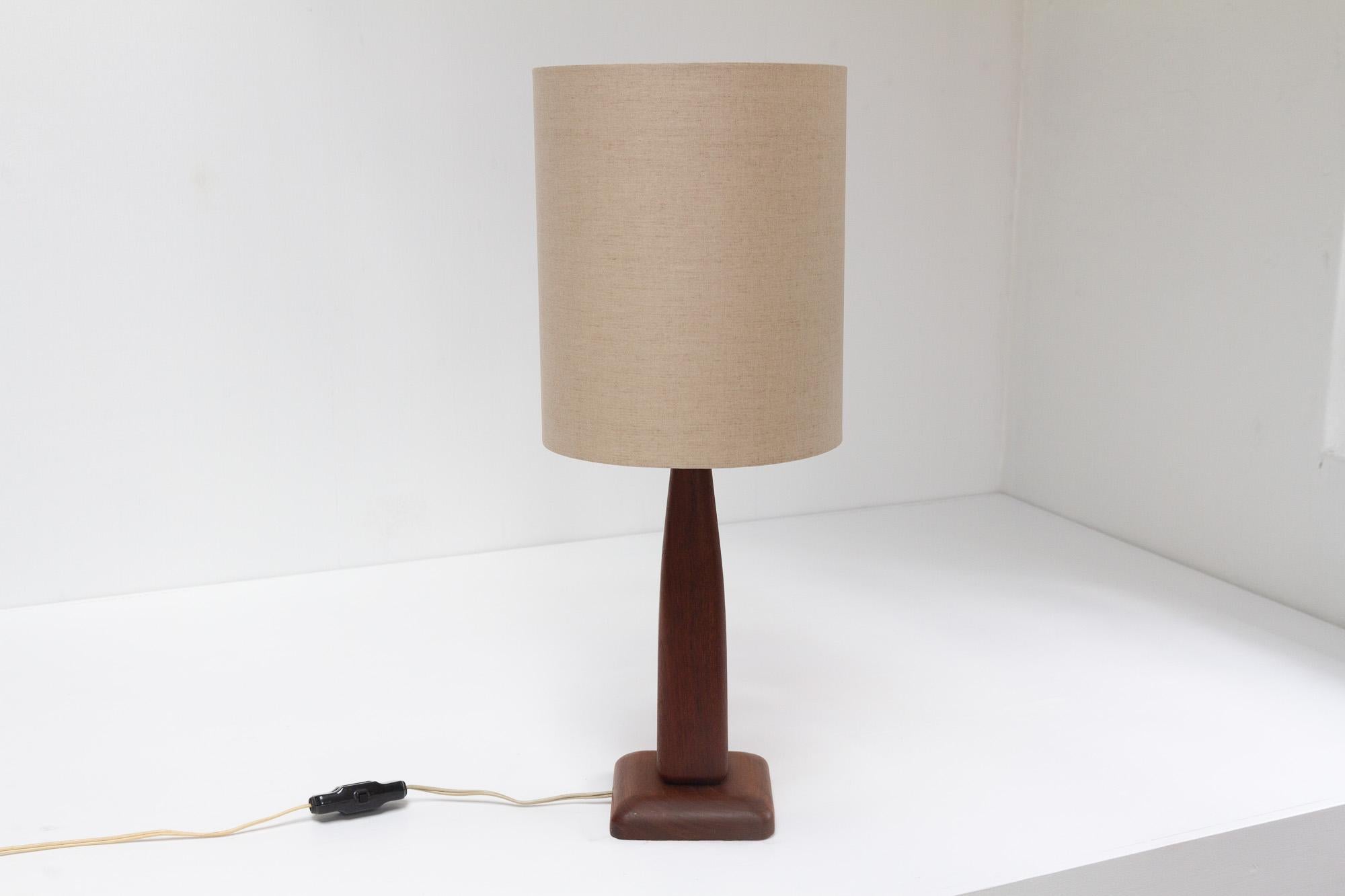 Vintage Danish Teak Table Lamp, 1960s In Good Condition For Sale In Asaa, DK