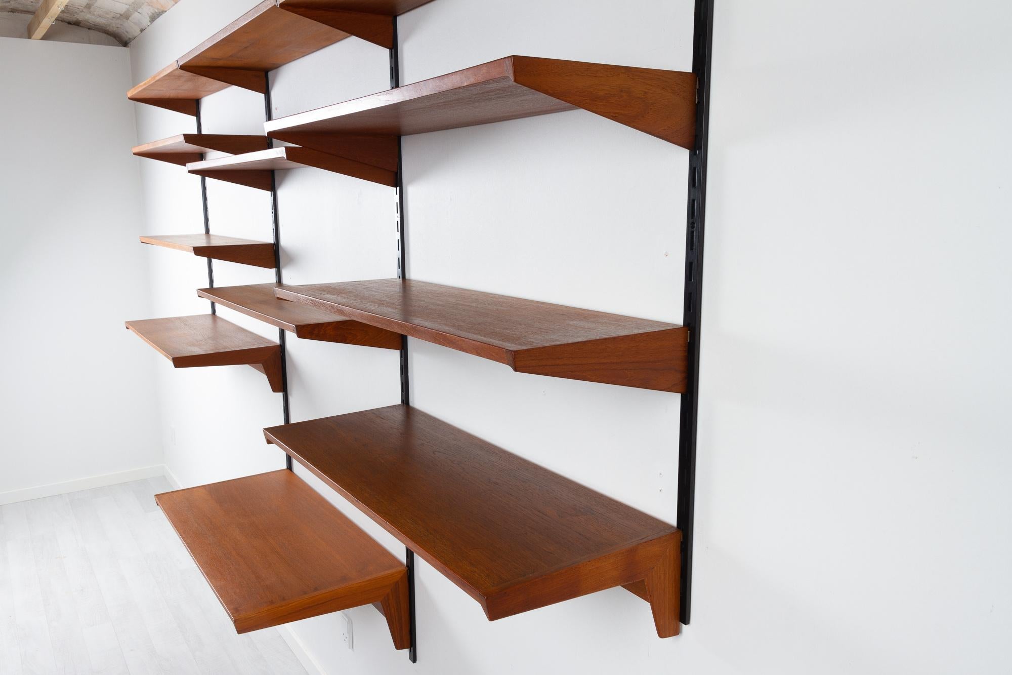Vintage Danish Teak Wall Unit by Kai Kristiansen for FM 1960s In Good Condition In Asaa, DK
