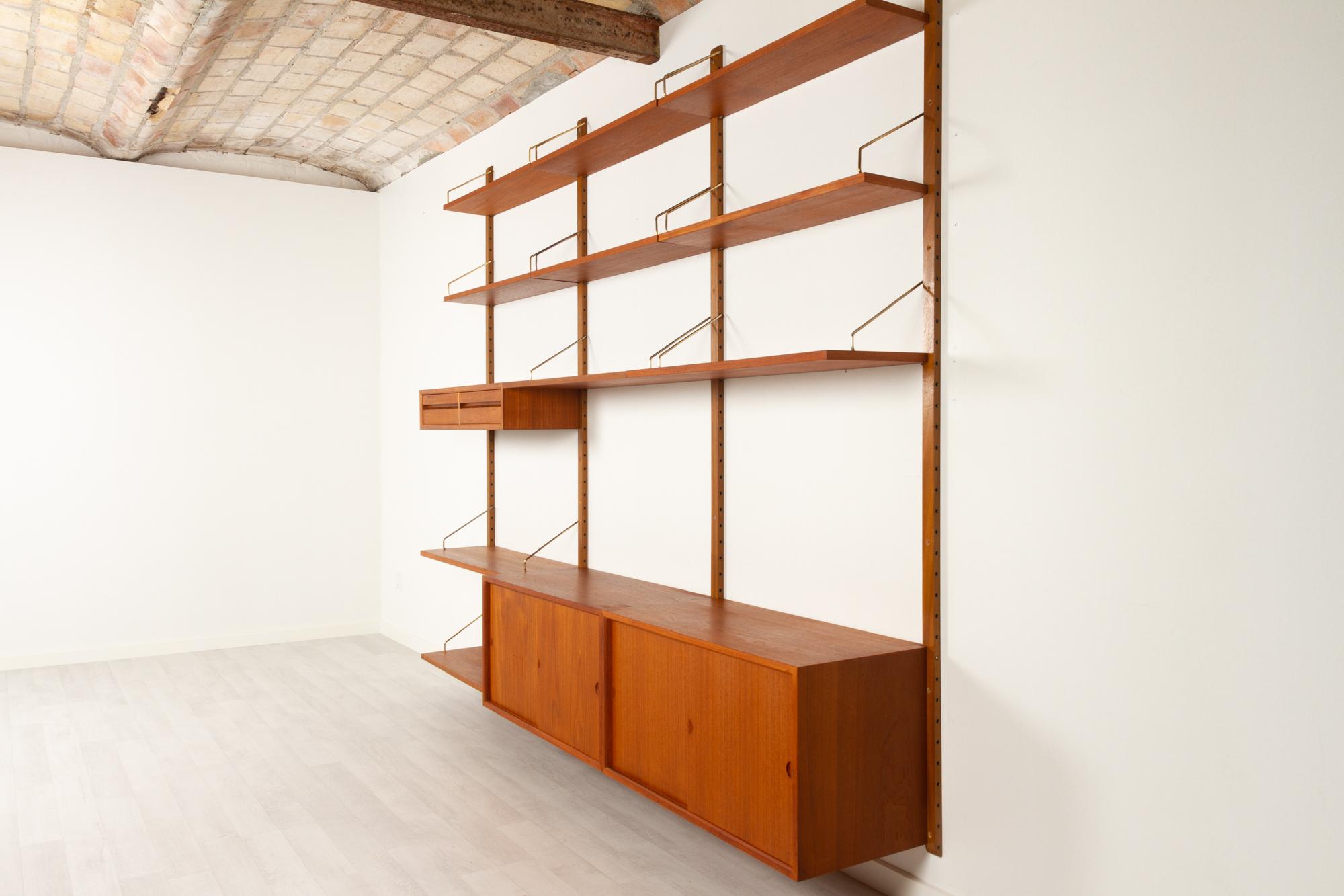 Vintage Danish Teak Wall Unit by Poul Cadovius for Cado, 1960s In Good Condition In Asaa, DK