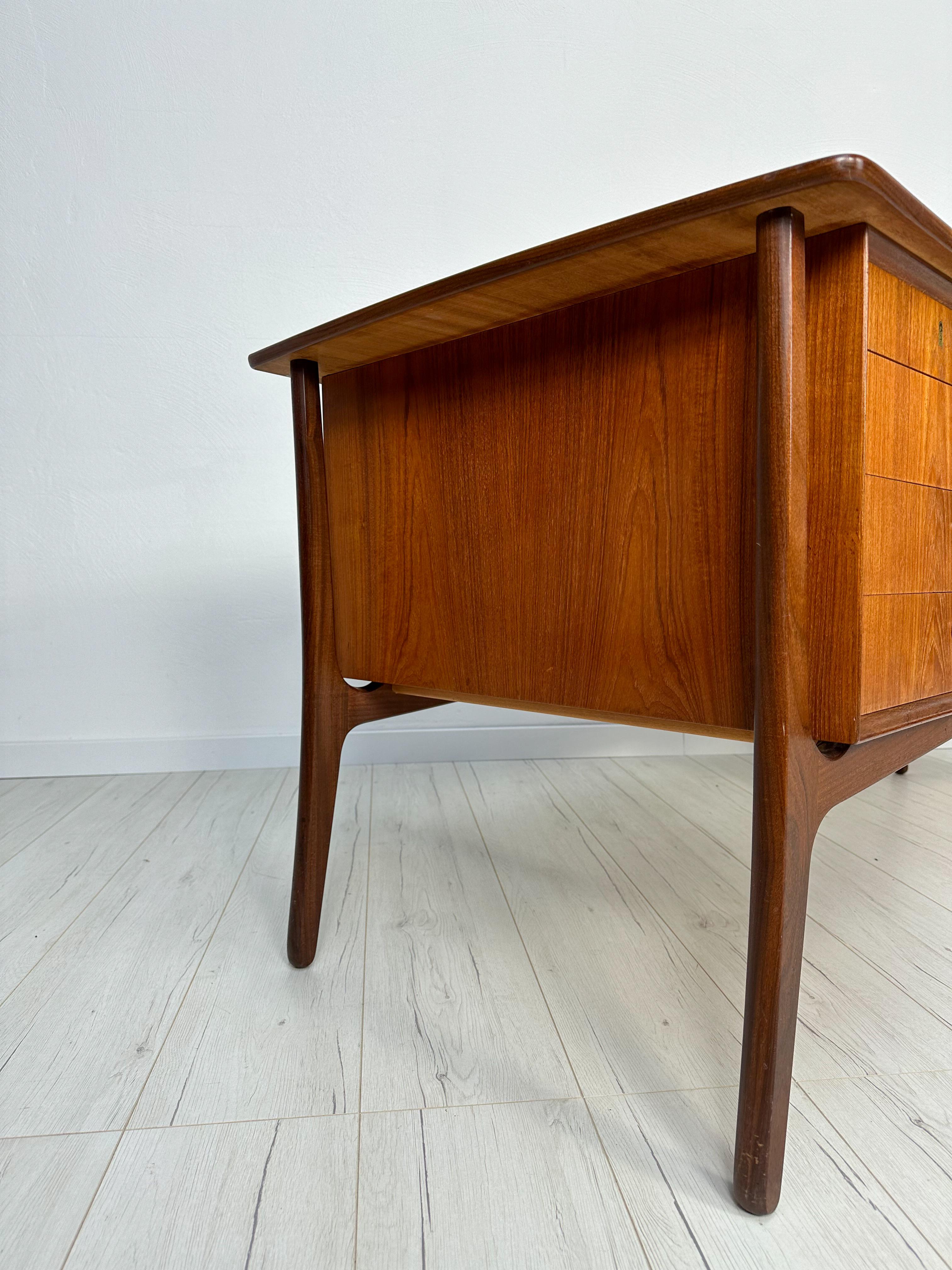 Mid-Century Modern Vintage Danish Teak Writing Desk by Svend Åge Madsen for H.P. Hansen, 1960s For Sale