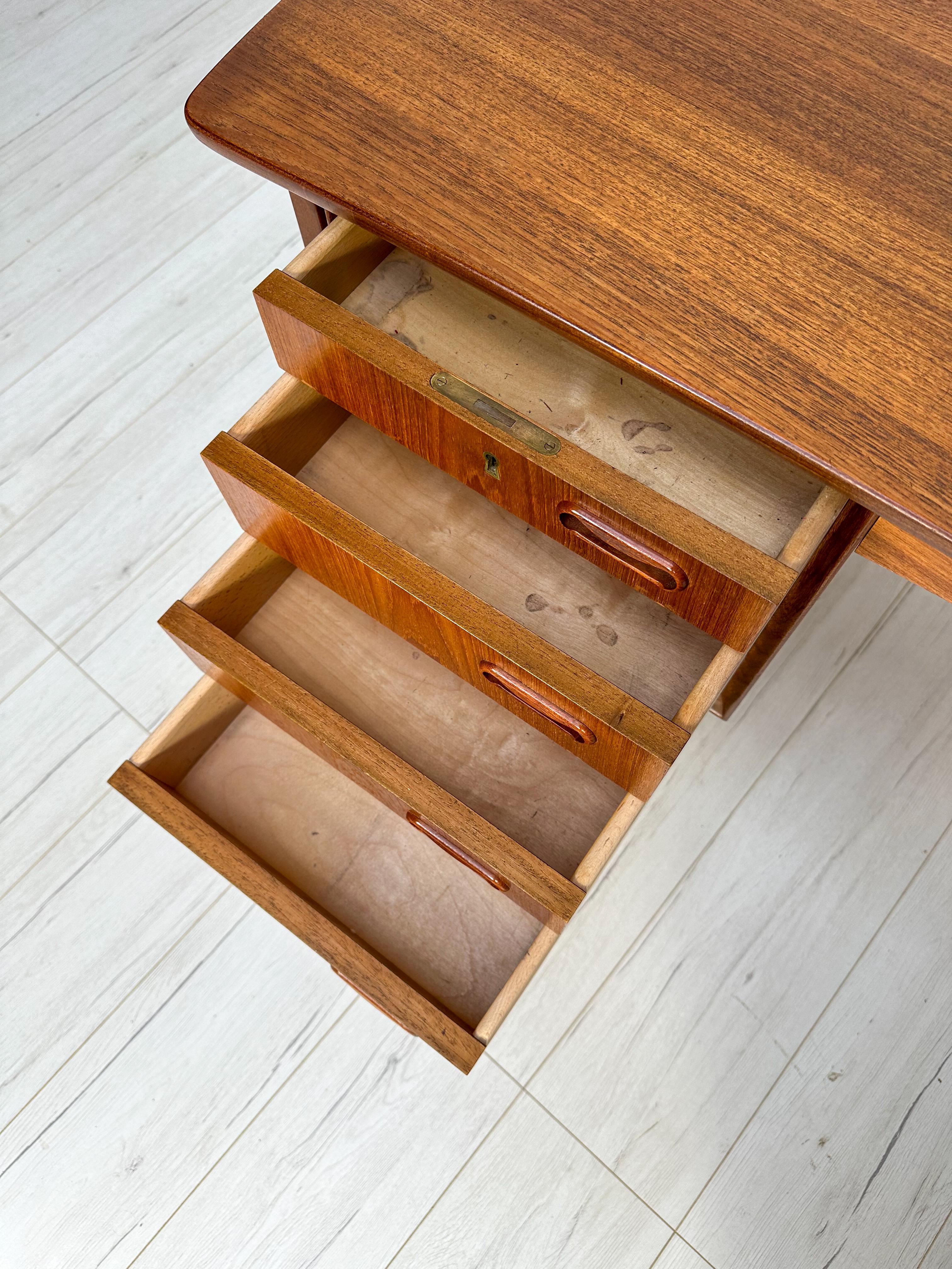 Vintage Danish Teak Writing Desk by Svend Åge Madsen for H.P. Hansen, 1960s For Sale 3