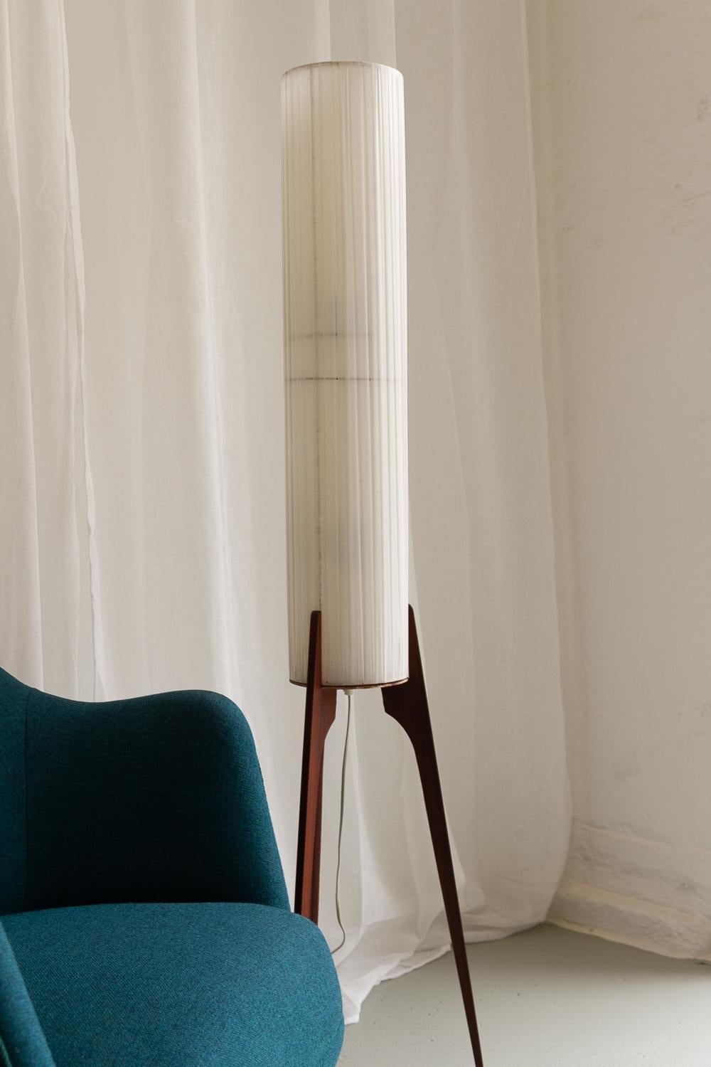 Lampada da terra danese d'epoca a treppiede Rocket, anni '60. in vendita 11