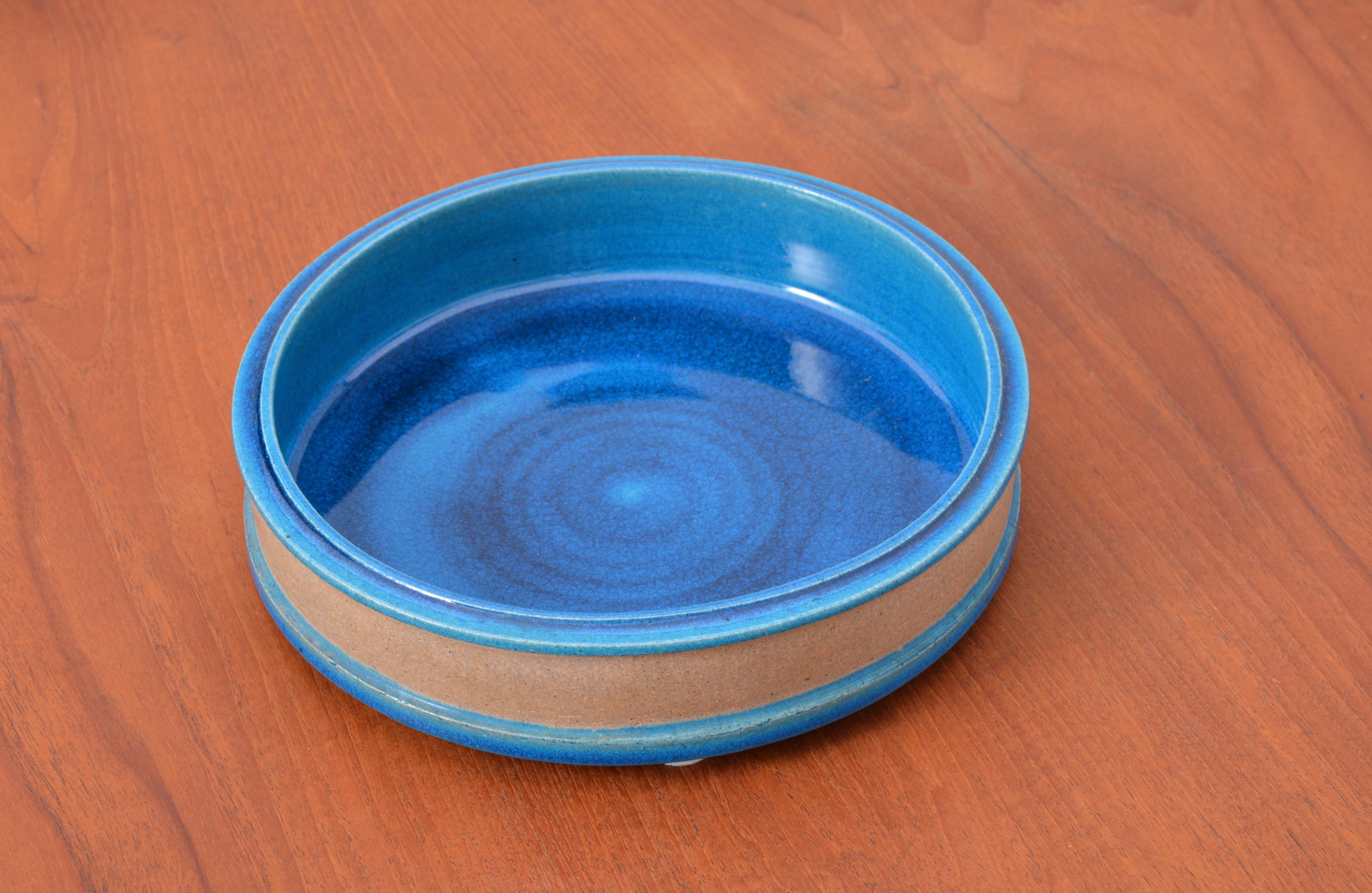 Danish Mid-Century Modern turquoise Ceramic bowl by Nils Kähler In Good Condition For Sale In Berlin, DE