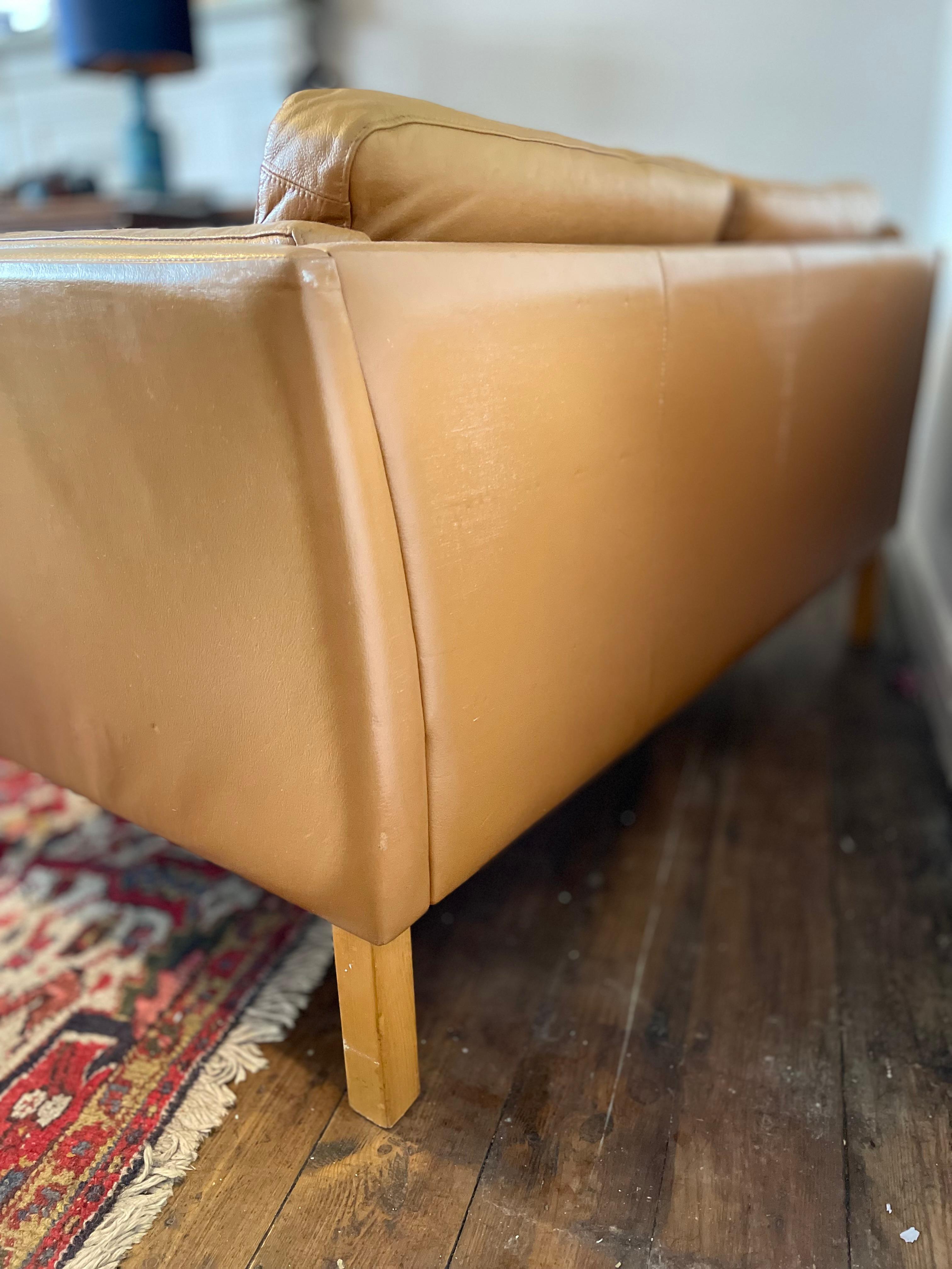 Vintage Danish Two Seater Sofa in Tan Leather For Sale 5
