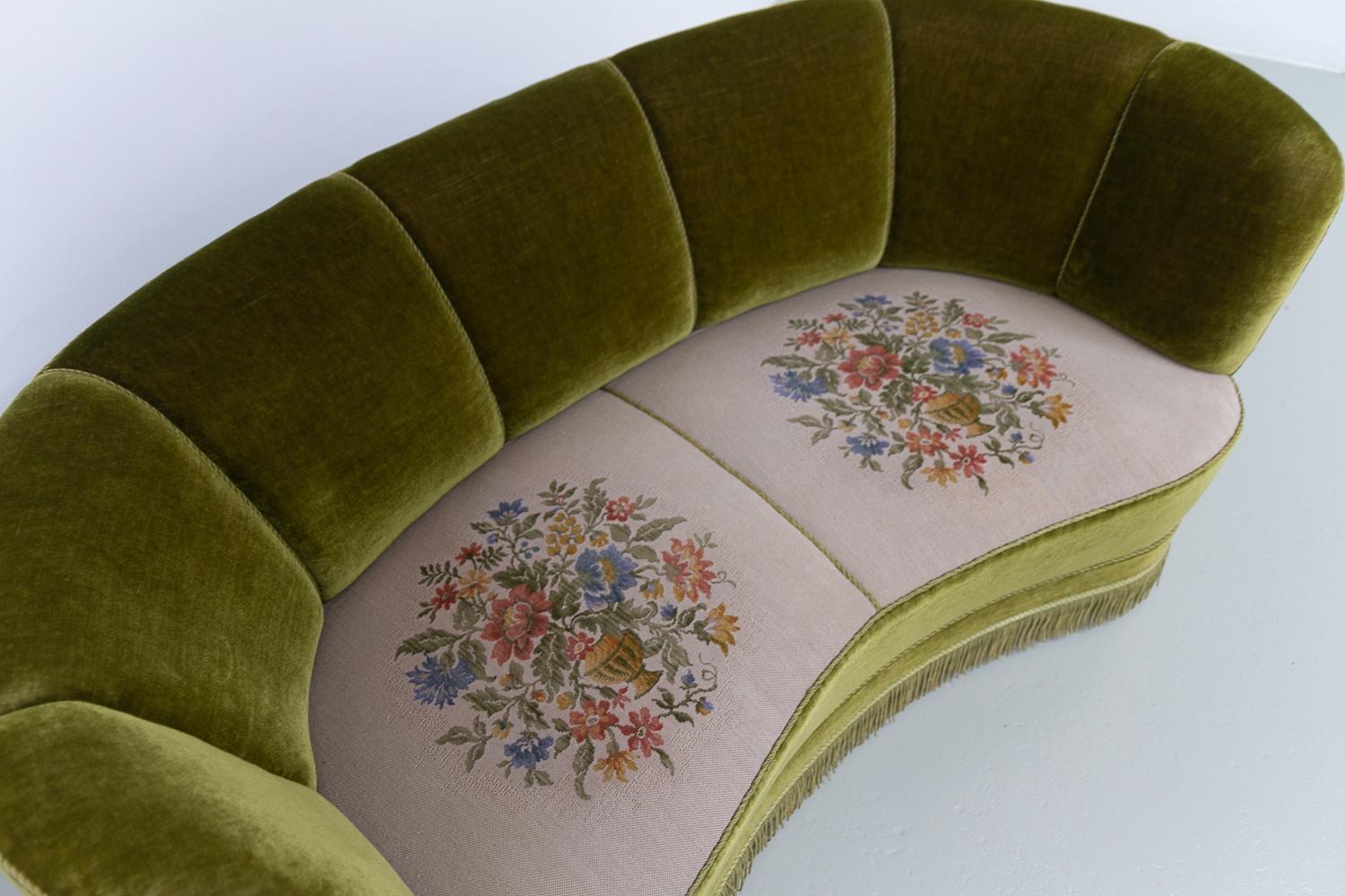 Vintage Danish Velvet Art Deco Banana Sofa, 1940s. 14