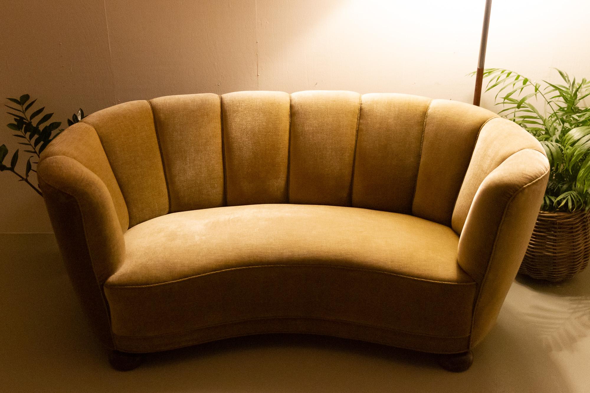 Vintage Danish Velvet Art Deco Banana Sofa, 1940s 16