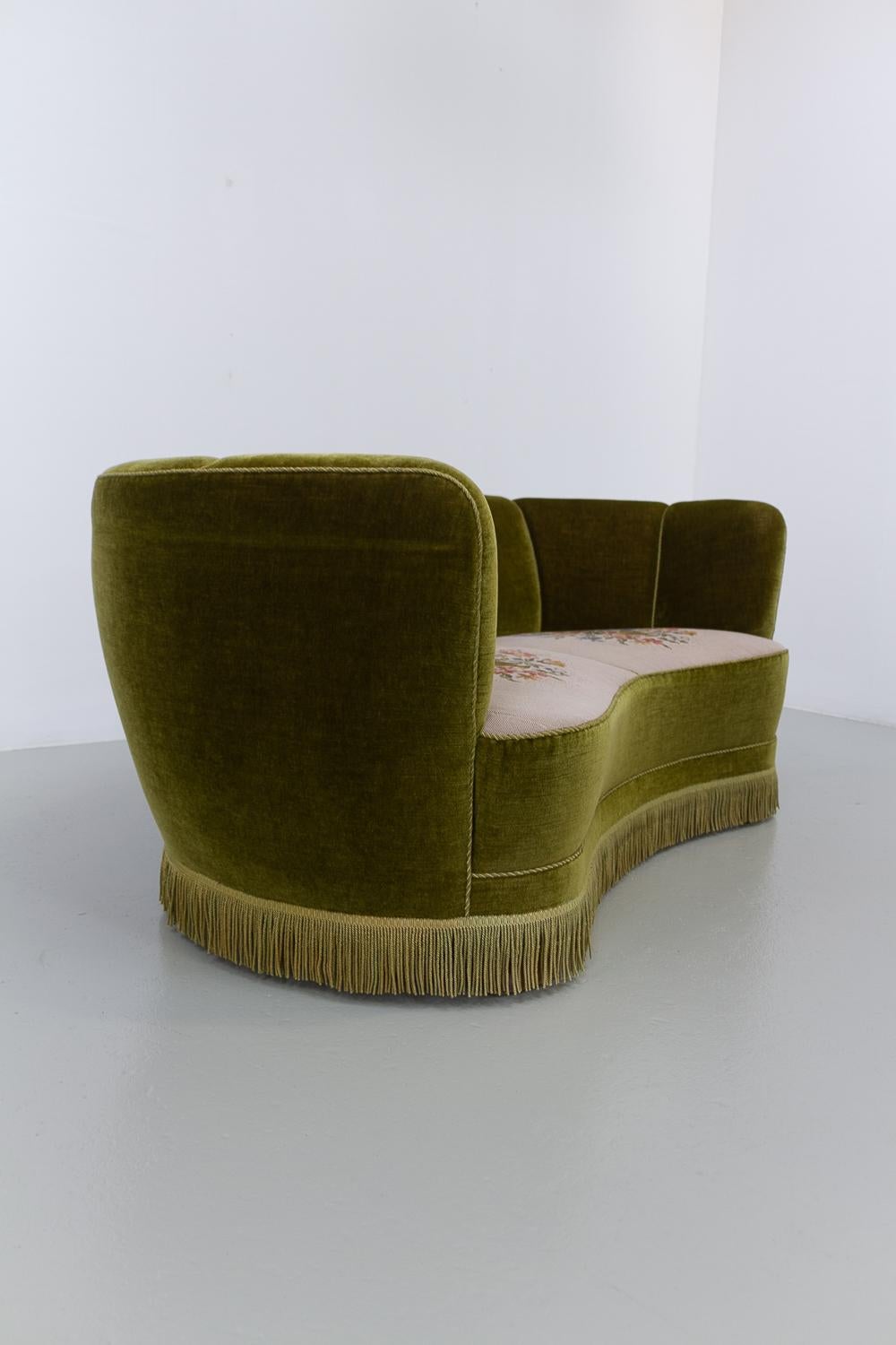 Vintage Danish Velvet Art Deco Banana Sofa, 1940s. 1