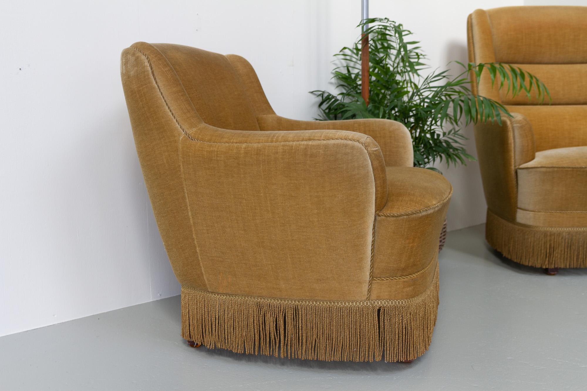 Vintage Danish Velvet Lounge Chairs, 1940s, Set of 2 For Sale 6