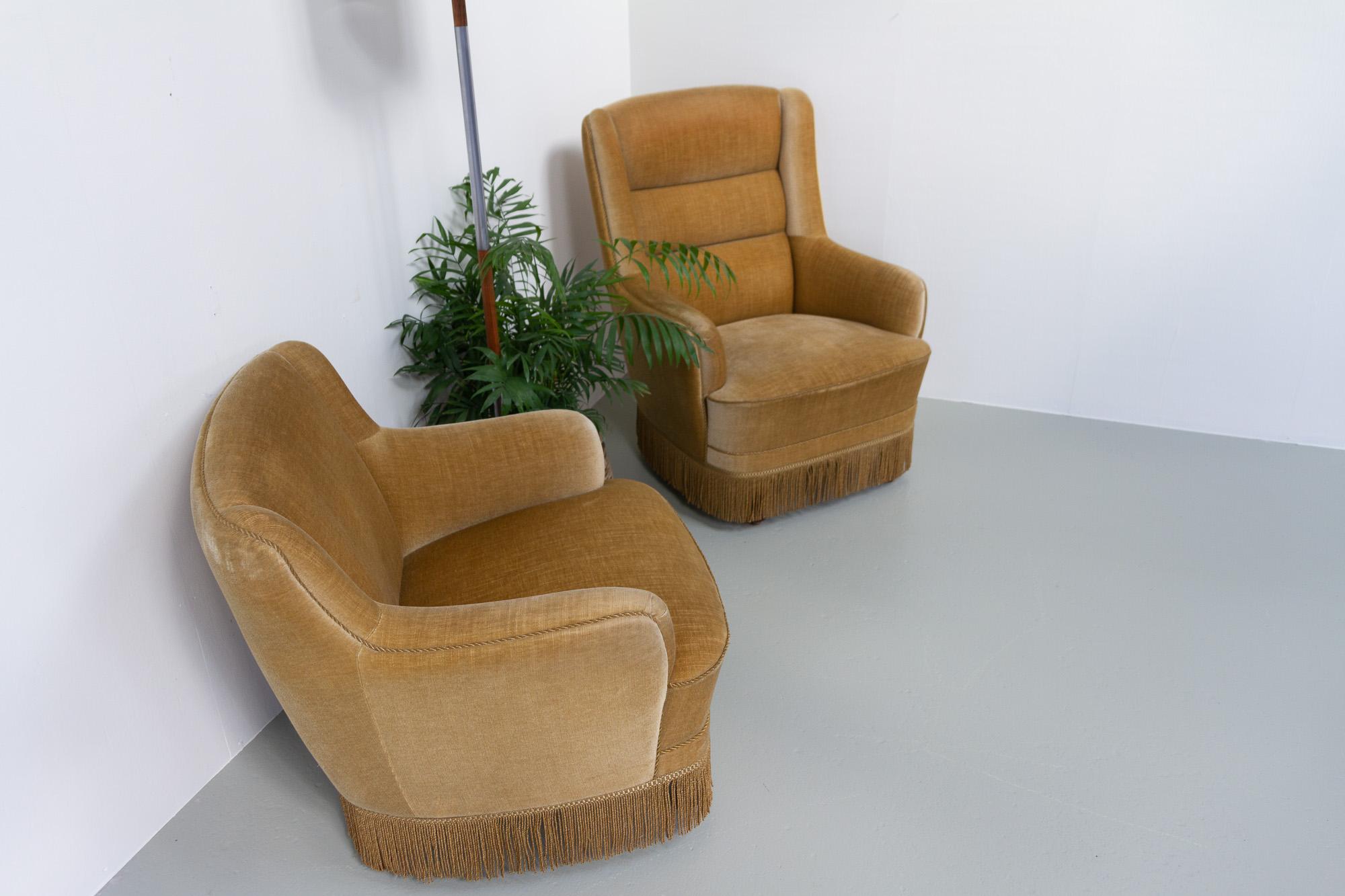 Vintage Danish Velvet Lounge Chairs, 1940s, Set of 2 For Sale 7