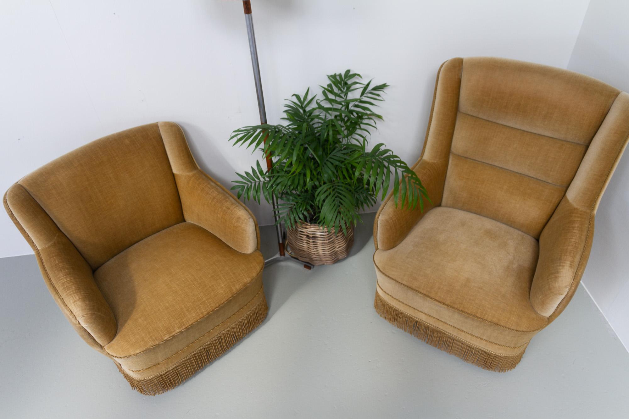 Vintage Danish Velvet Lounge Chairs, 1940s, Set of 2 For Sale 11