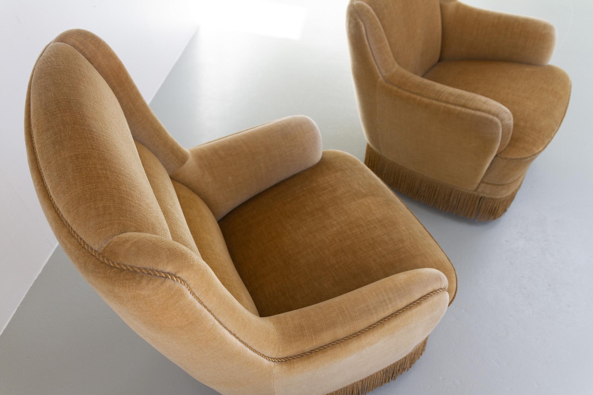 Mid-20th Century Vintage Danish Velvet Lounge Chairs, 1940s, Set of 2 For Sale