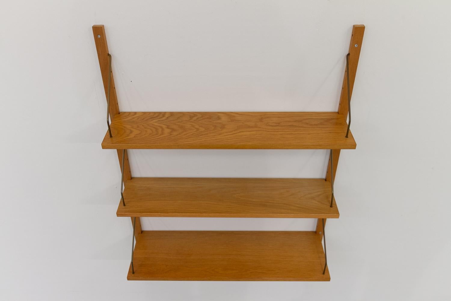 Mid-20th Century Vintage Danish Wall Mounted Oak Shelving System, 1960s.