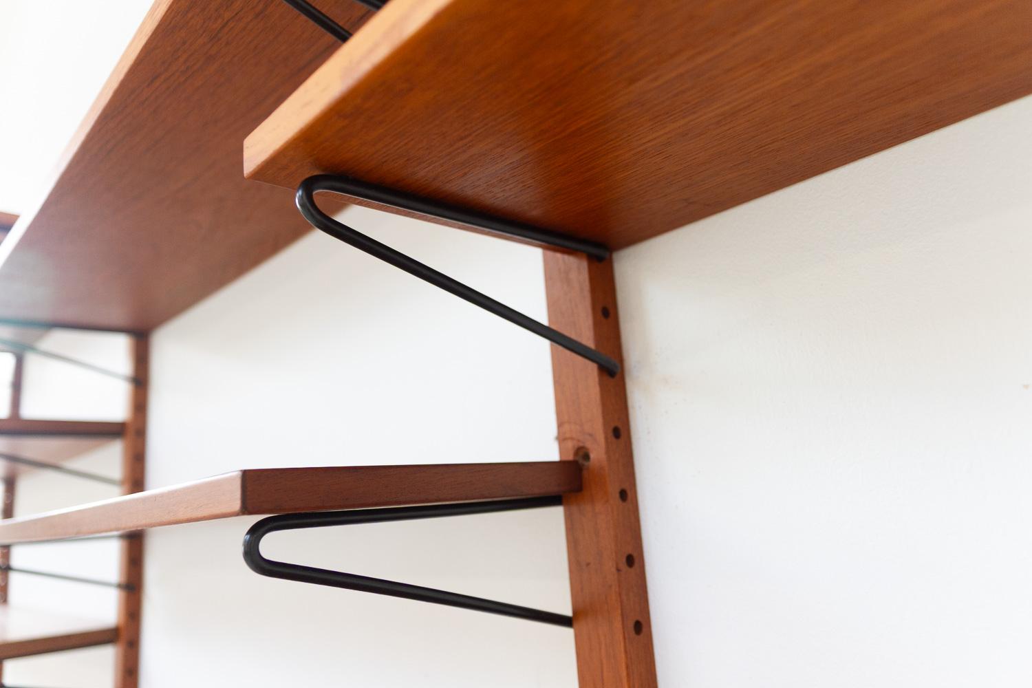 Vintage Danish Wall Mounted Teak Shelving System, 1960s. en vente 6