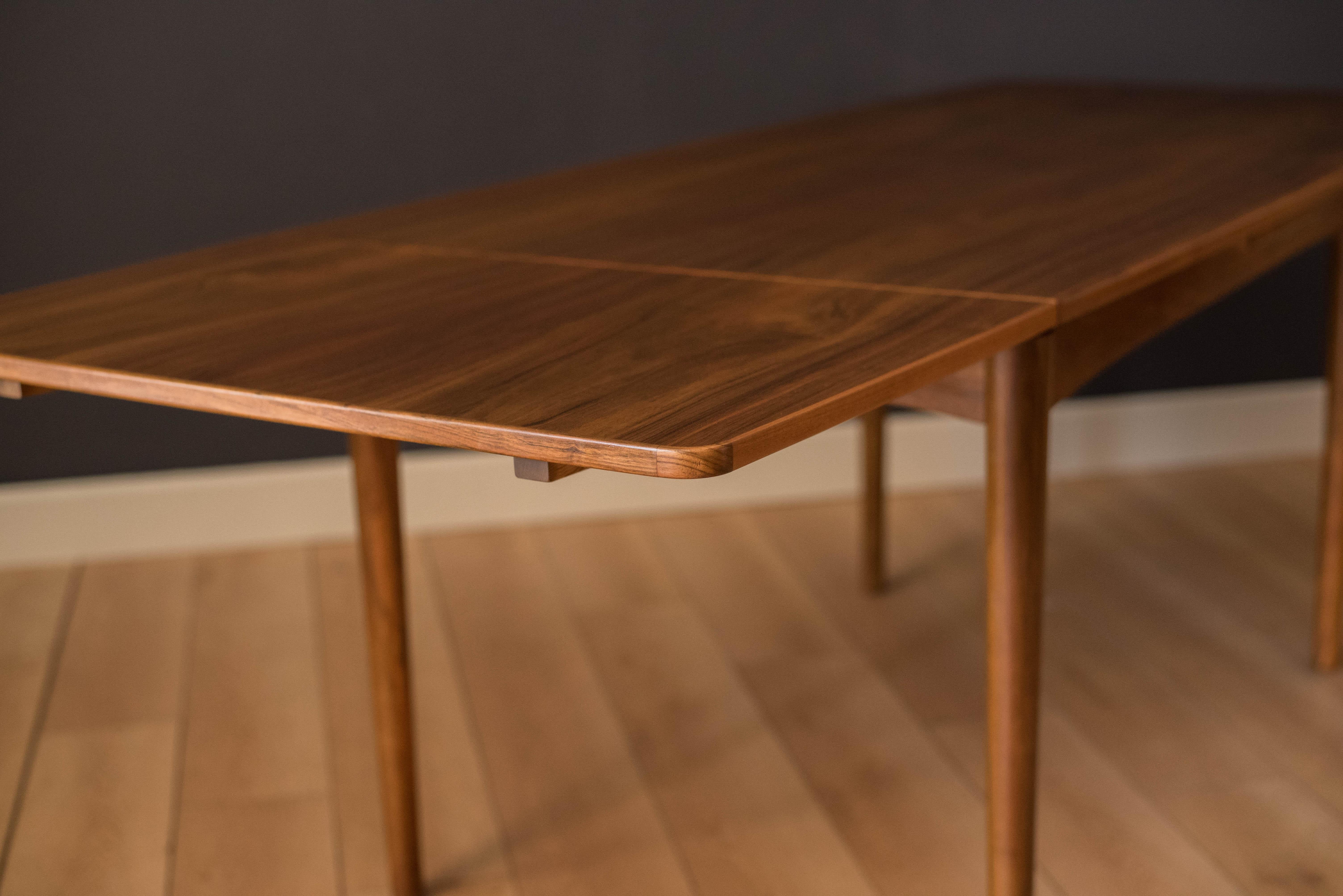 Vintage Danish Walnut Extendable Dining Table by Arne Hovmand-Olsen 4