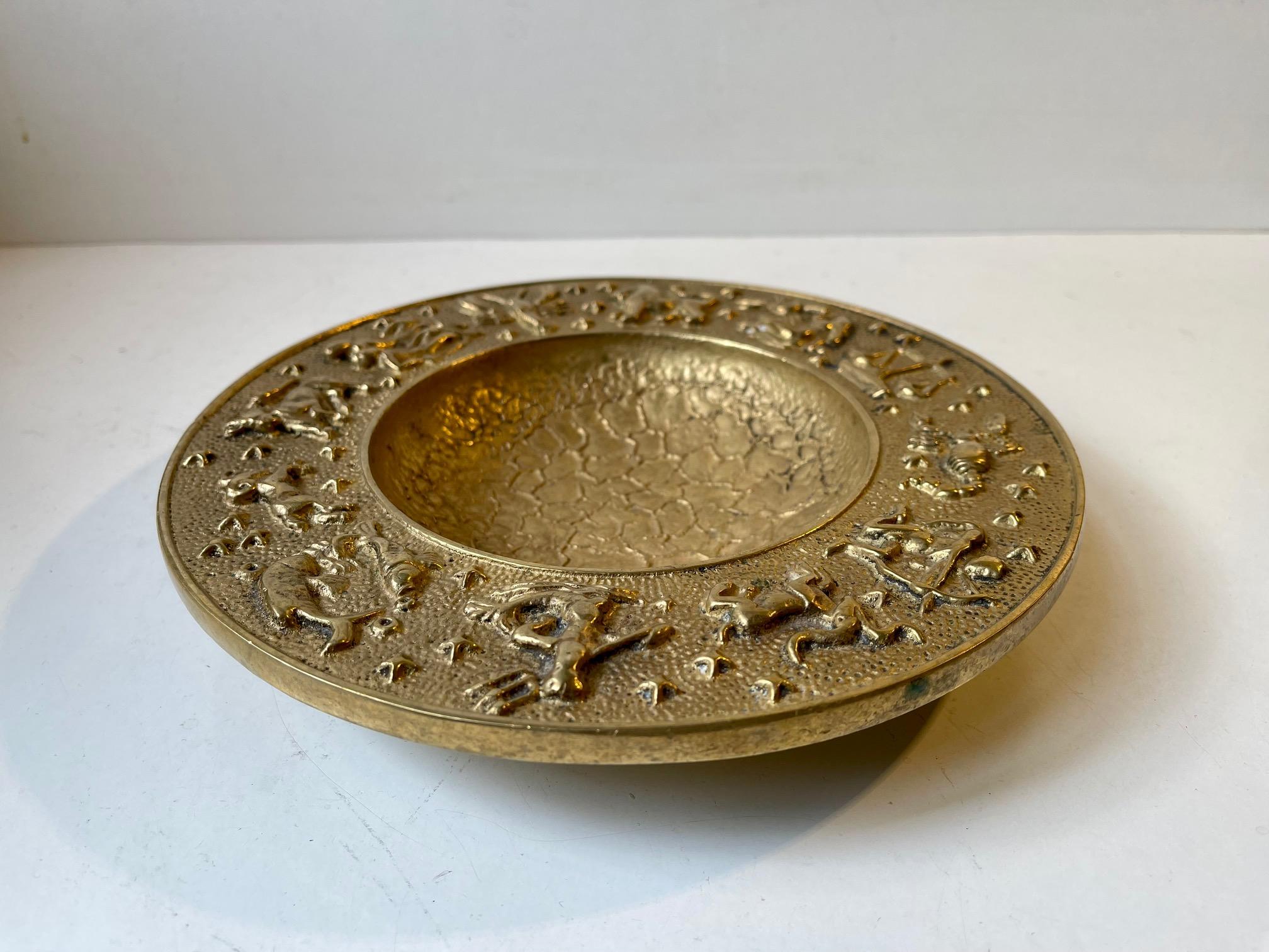 Vintage Danish Zodiac Bronze Bowl with Moon Texturing, 1940s In Good Condition In Esbjerg, DK