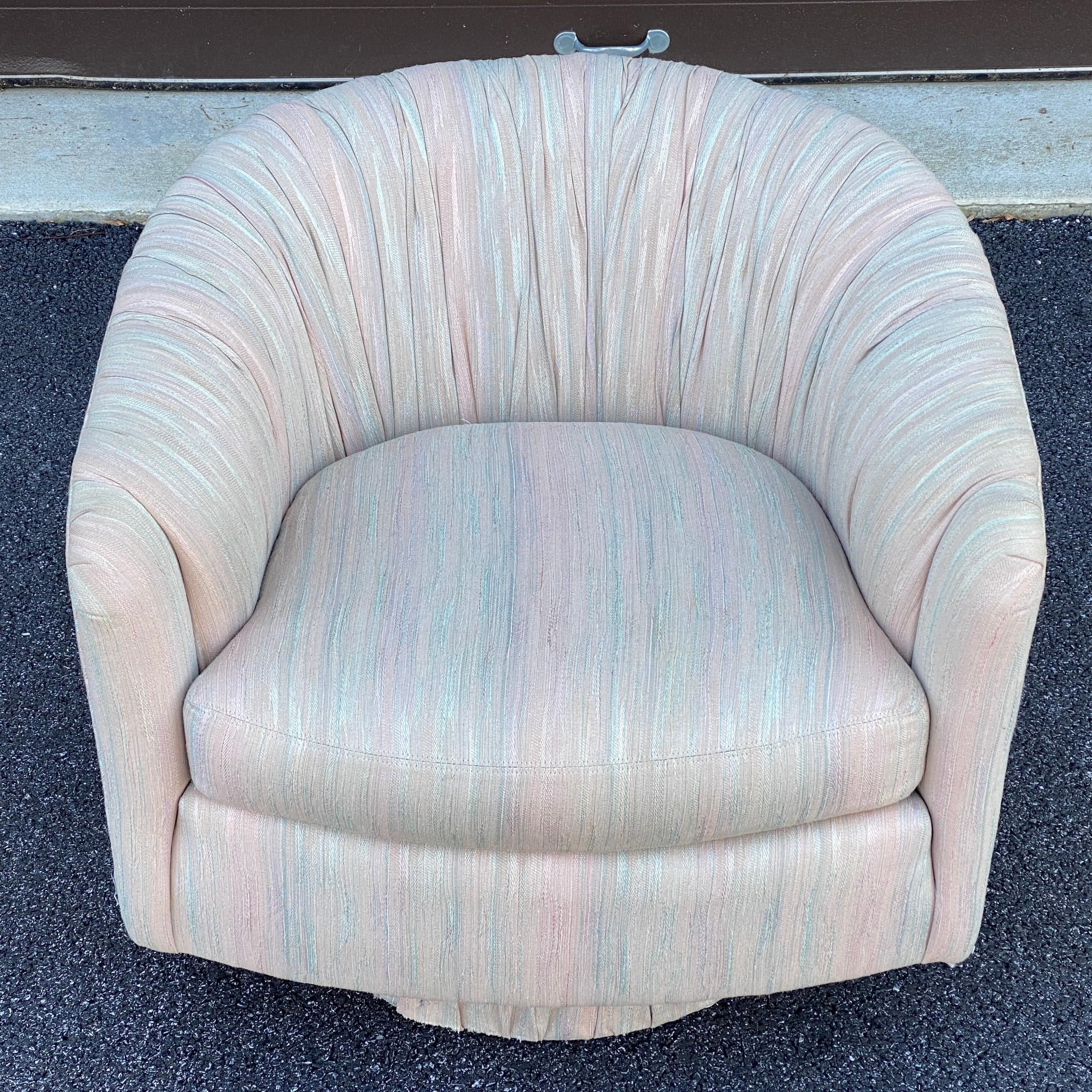Moderne Fauteuil de salon pivotant moderne de style Dansen Milo Baughman des années 1980 en vente