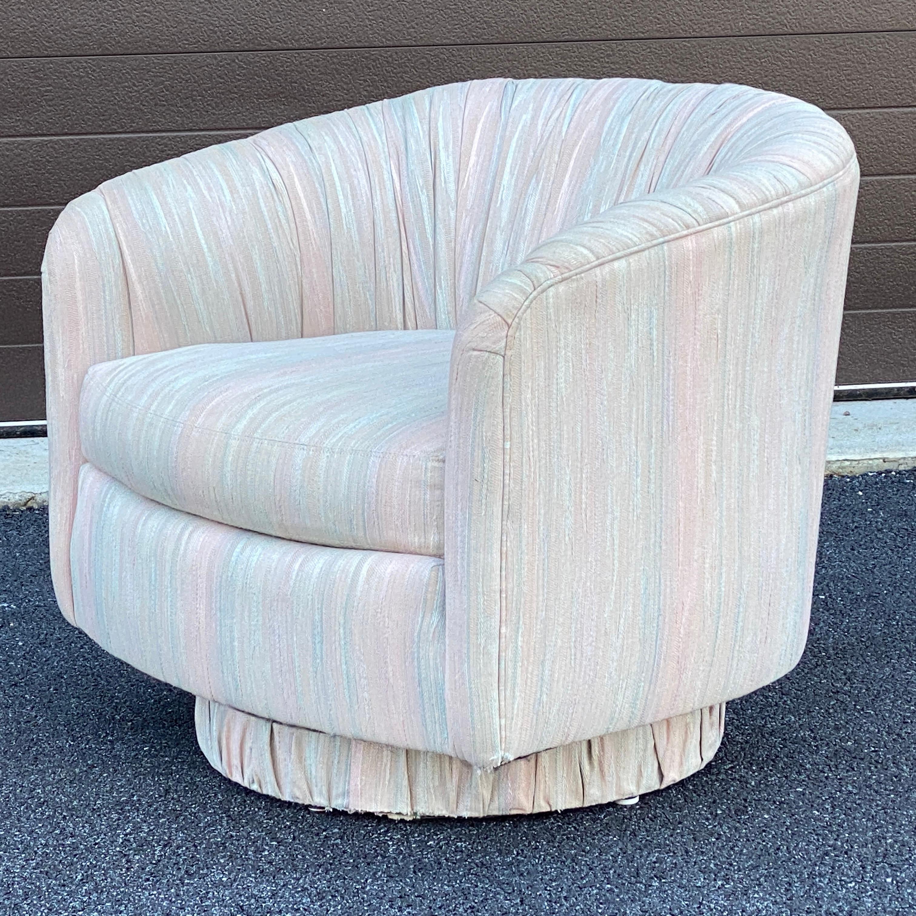Fauteuil de salon pivotant moderne de style Dansen Milo Baughman des années 1980 en vente 1