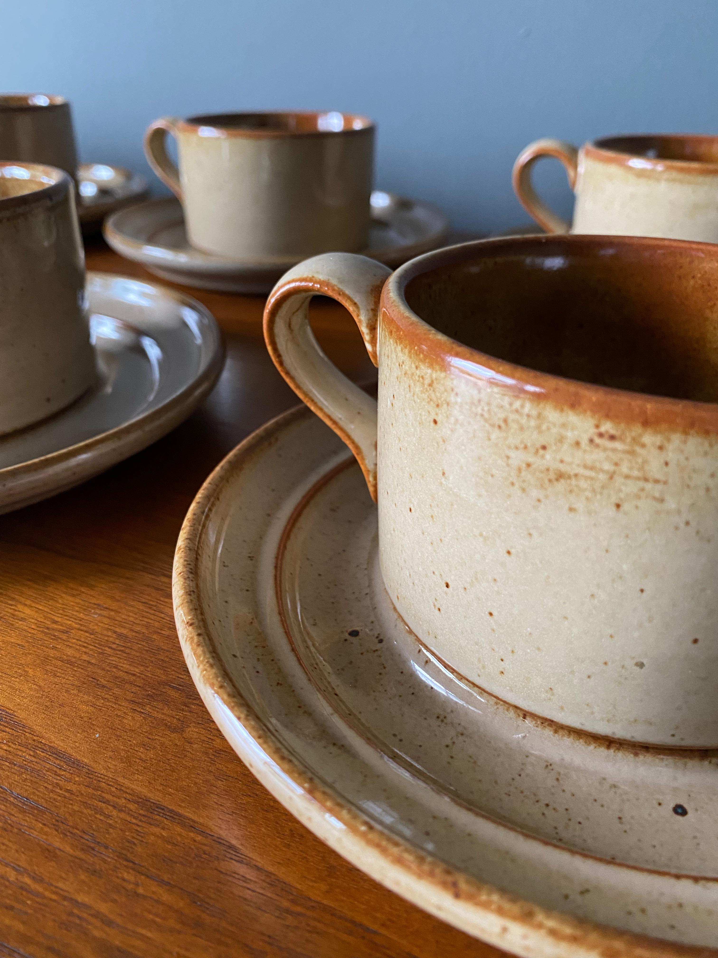 Vintage Dansk Ceramic Coffee Cup and Saucer Set of 8 In Good Condition In San Juan Capistrano, CA