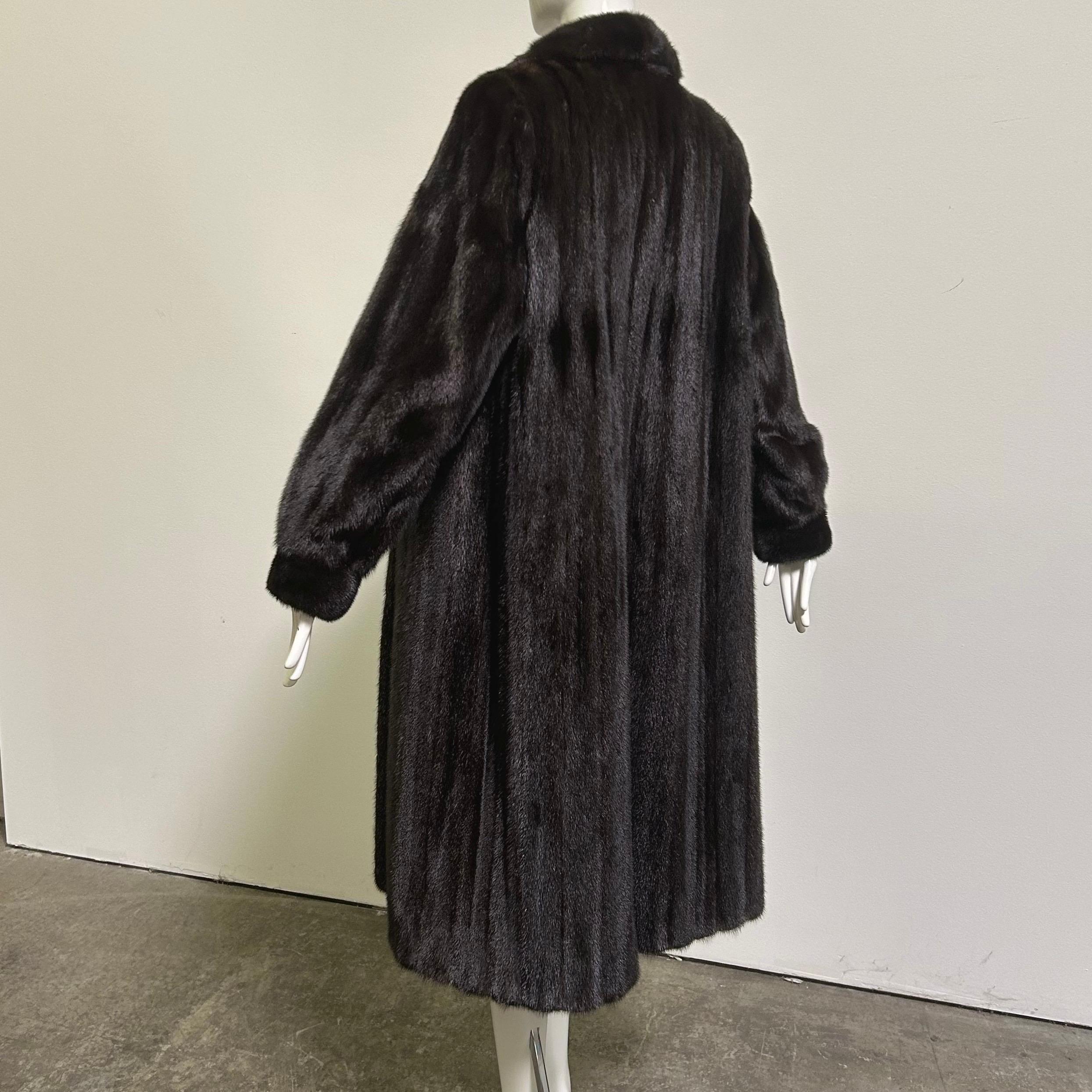 Vintage Dark Brown Full Length Mink Fur Coat For Sale 2