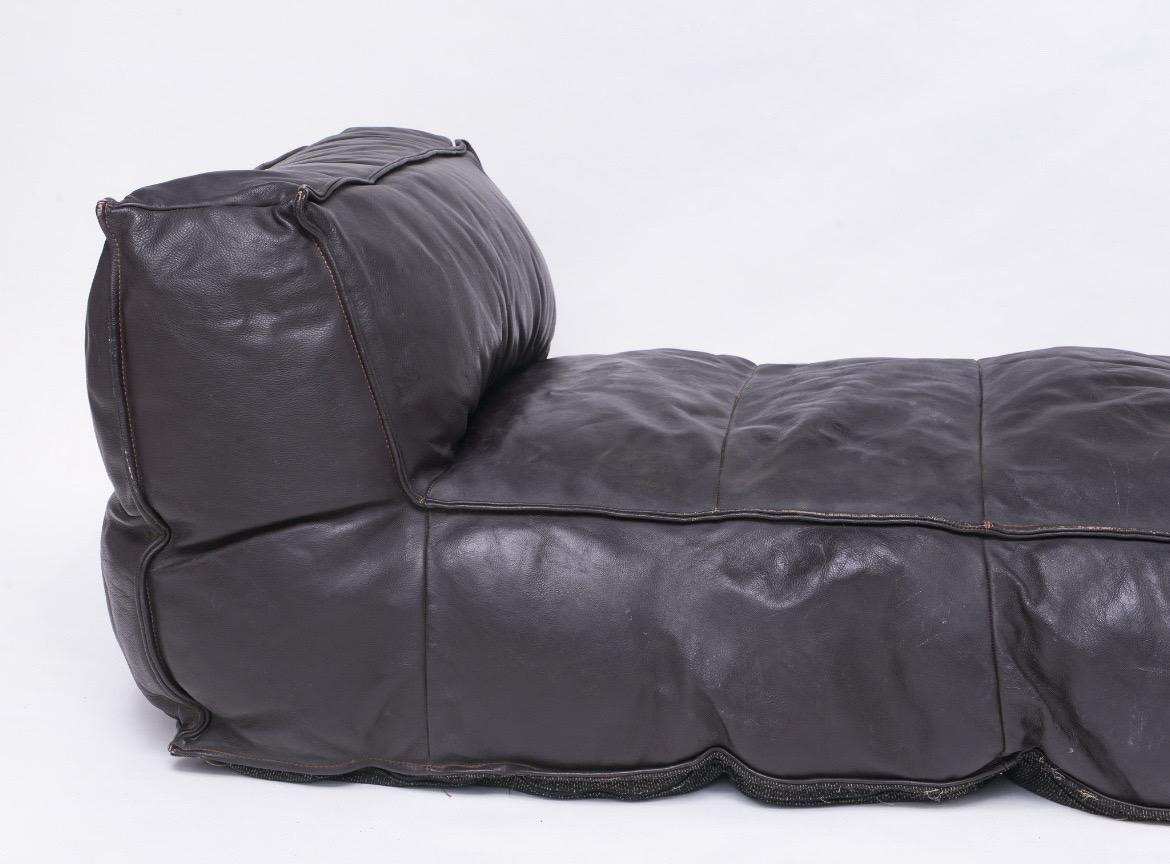 Vintage Dark Brown Leather Canapés, Daybed, Lounge Chairs For Sale 2
