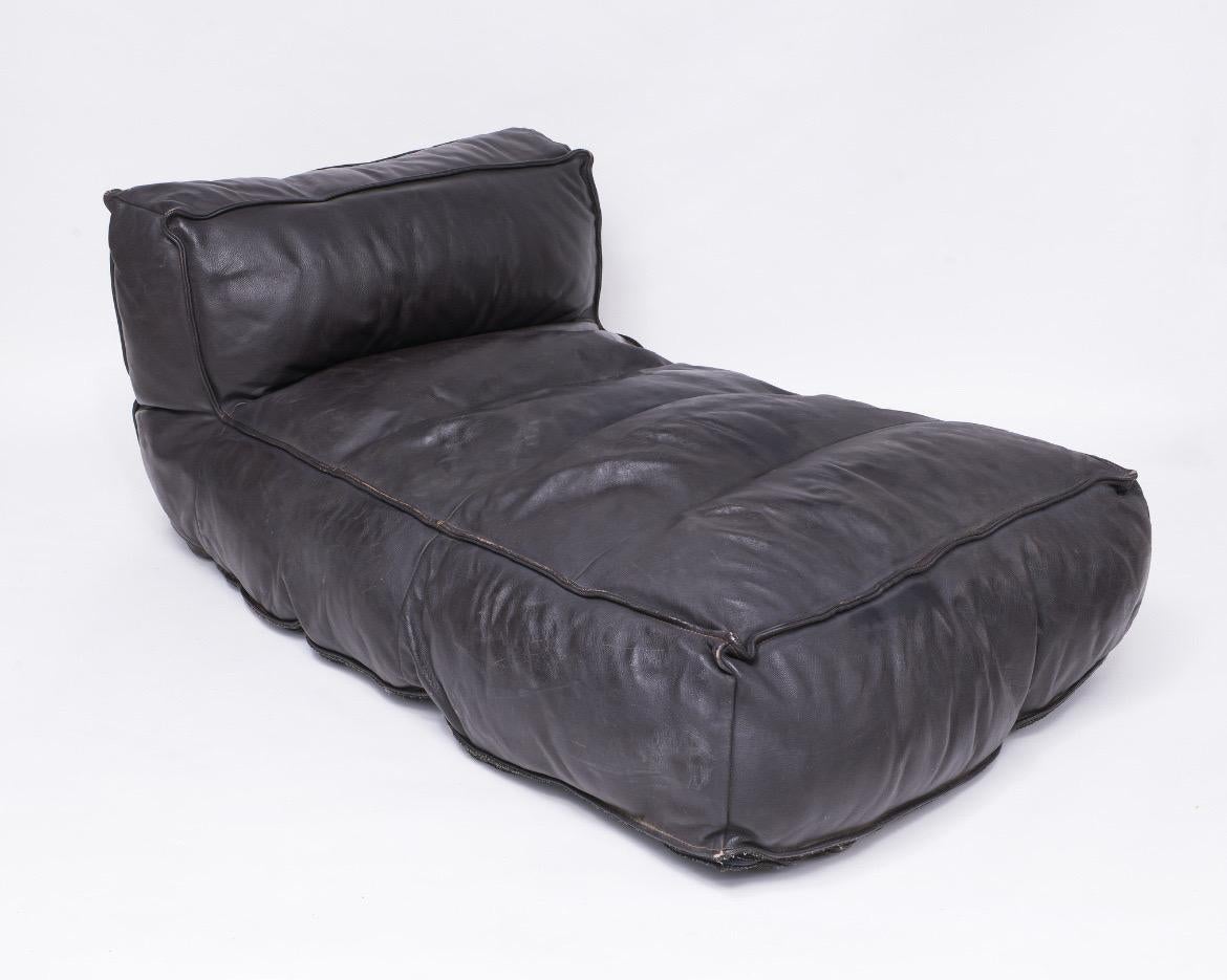 Vintage Dark Brown Leather Canapés, Daybed, Lounge Chairs For Sale 3