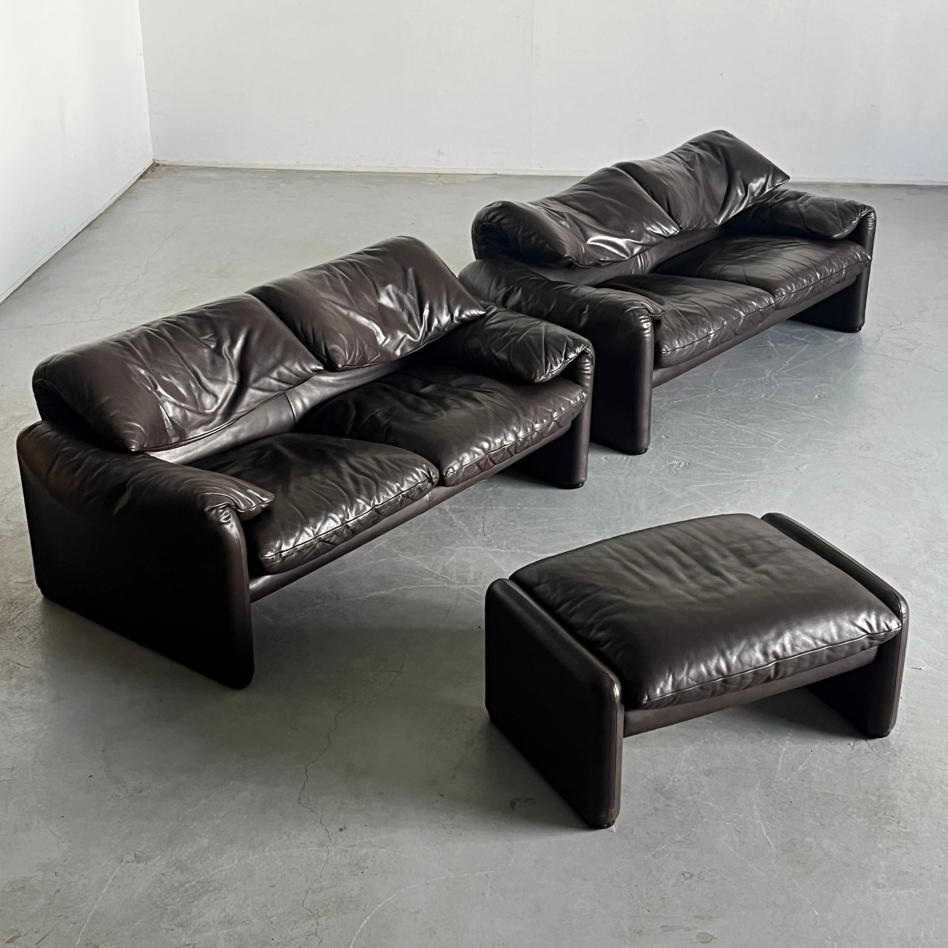 Vintage Dunkelbraun 'Maralunga' Ensemble Set von Vico Magistretti für Cassina, 70er Jahre (Moderne der Mitte des Jahrhunderts) im Angebot