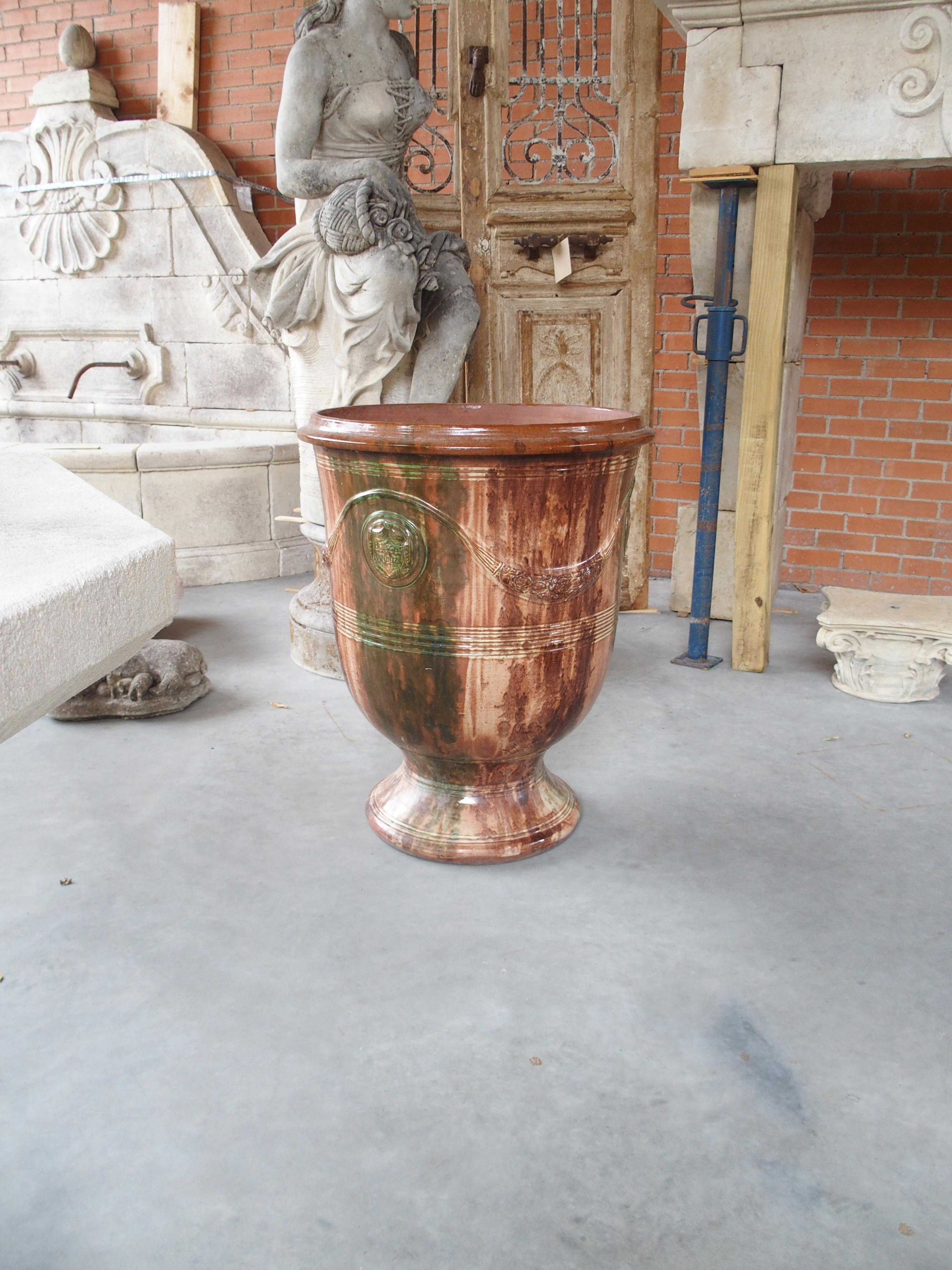 Français Pot à Anduze français vintage à glaçure flamme foncée par Boisset en vente