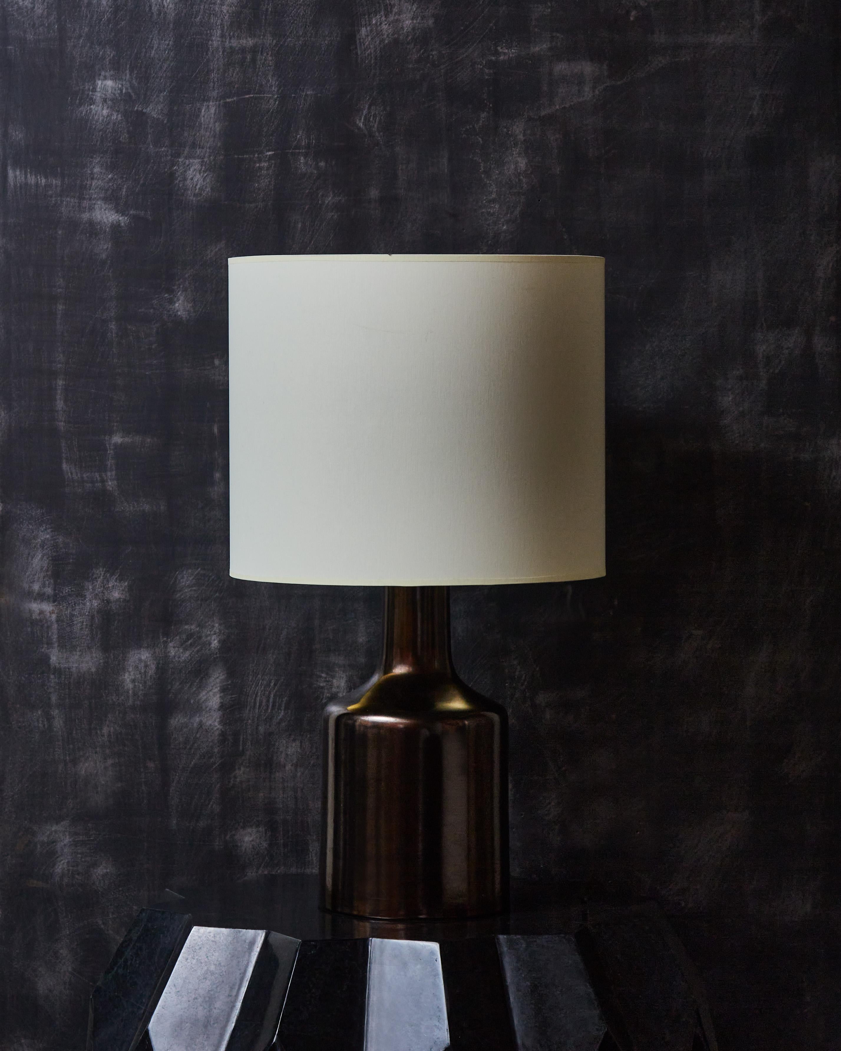 Mid-Century Modern Vintage Dark Glazed Ceramic Table Lamp For Sale