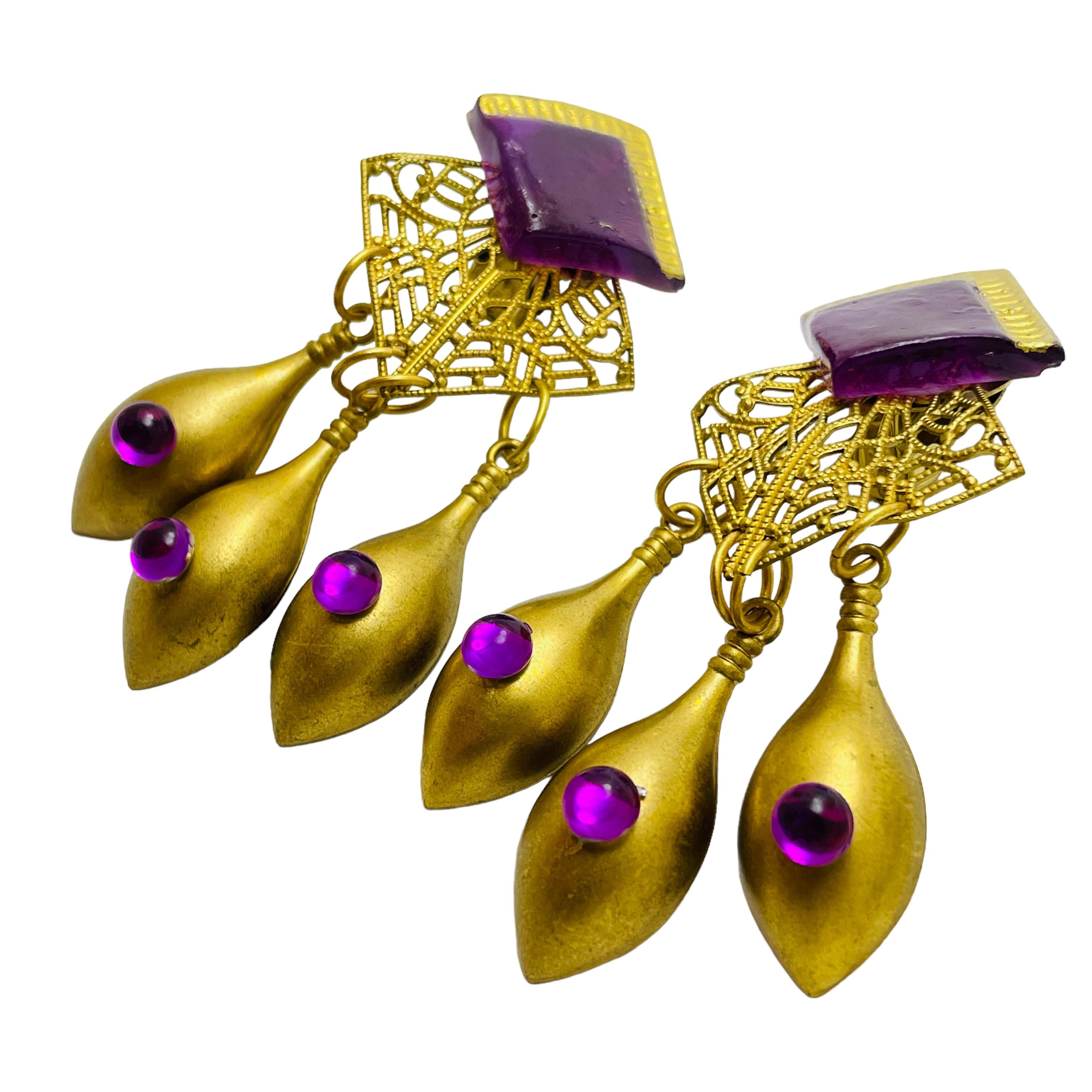 Women's Vintage dark gold purple lucite designer clip on earrings For Sale